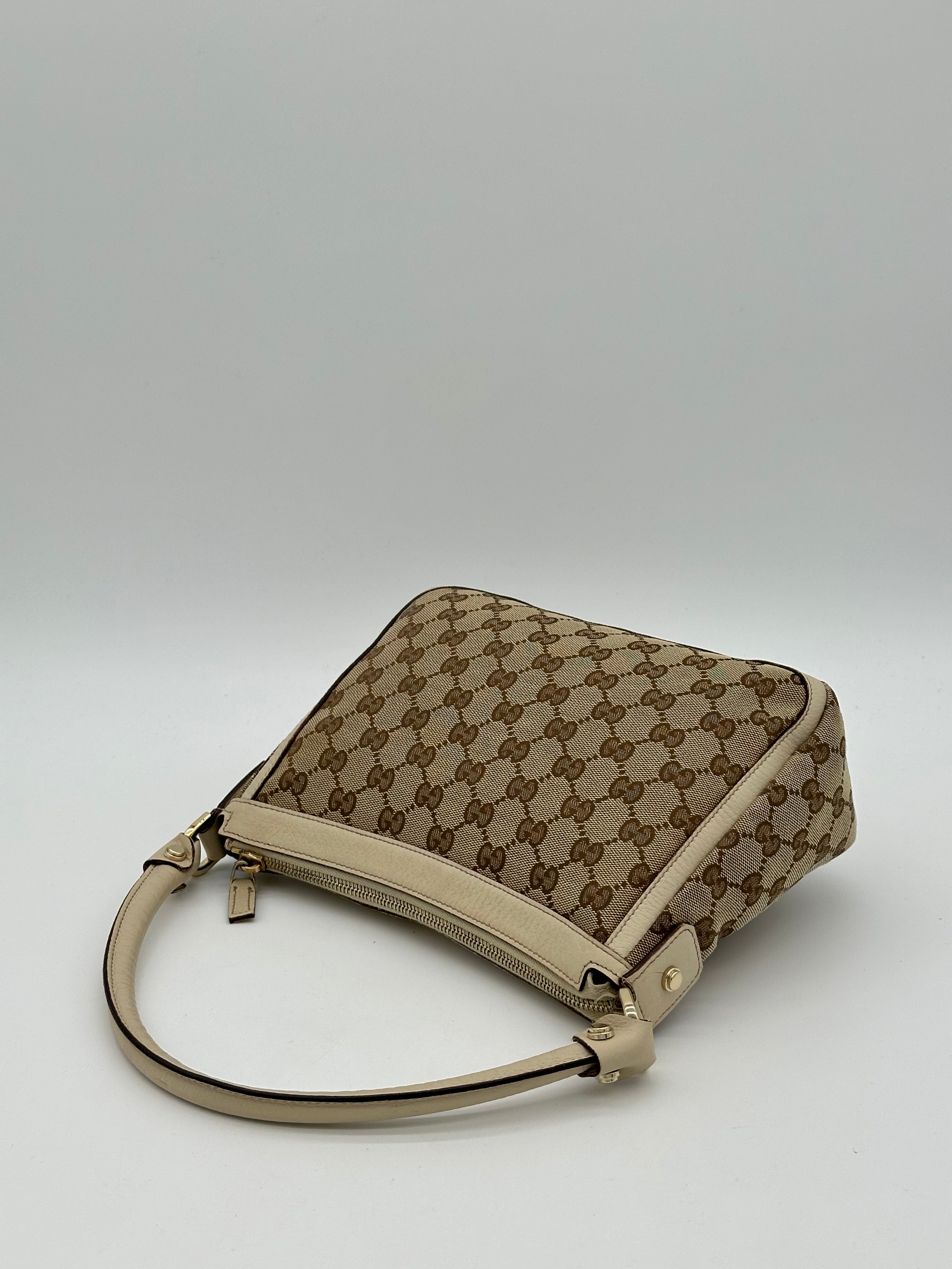 Gucci Small Scarlett