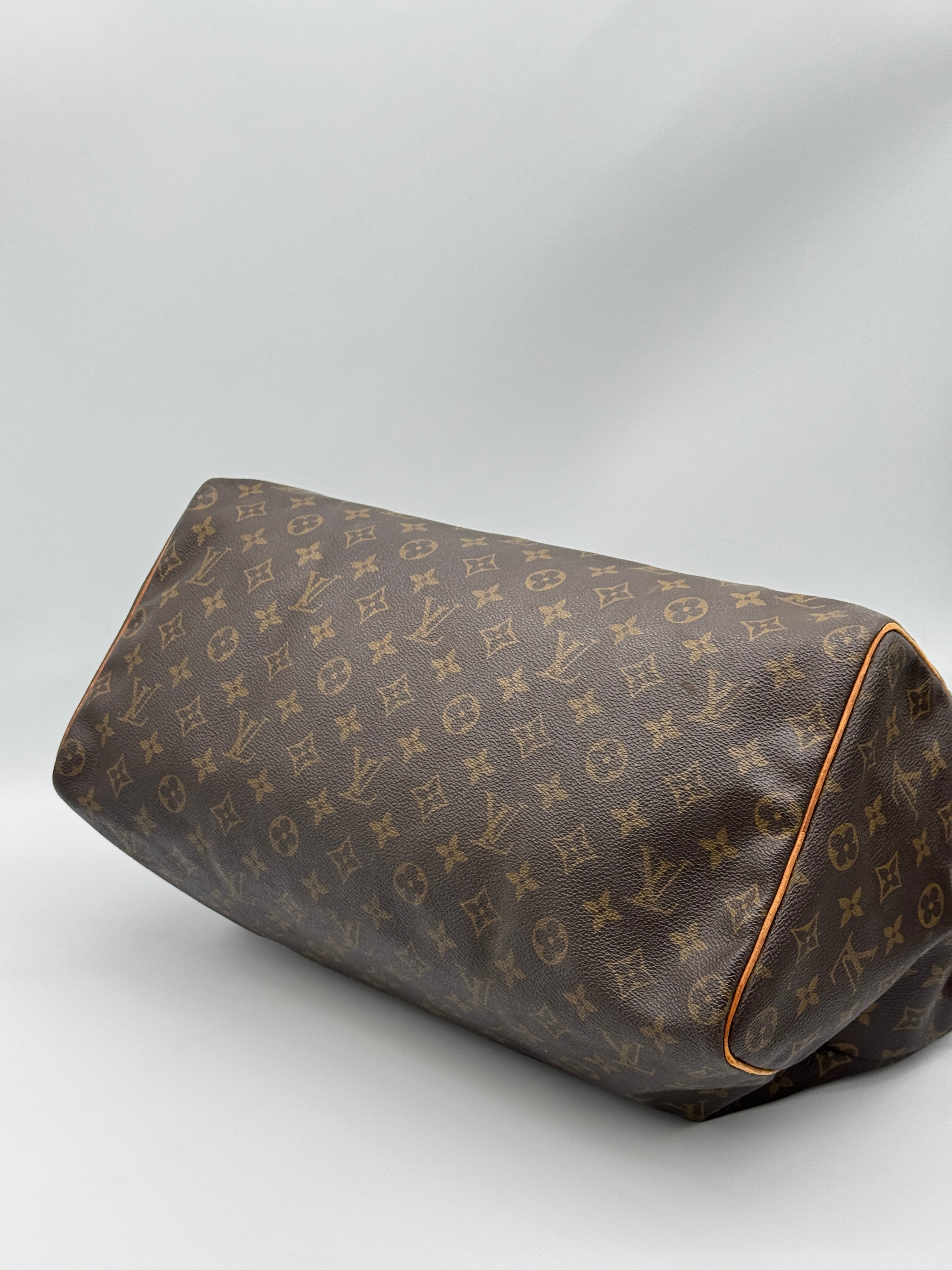 Louis Vuitton Speedy 40