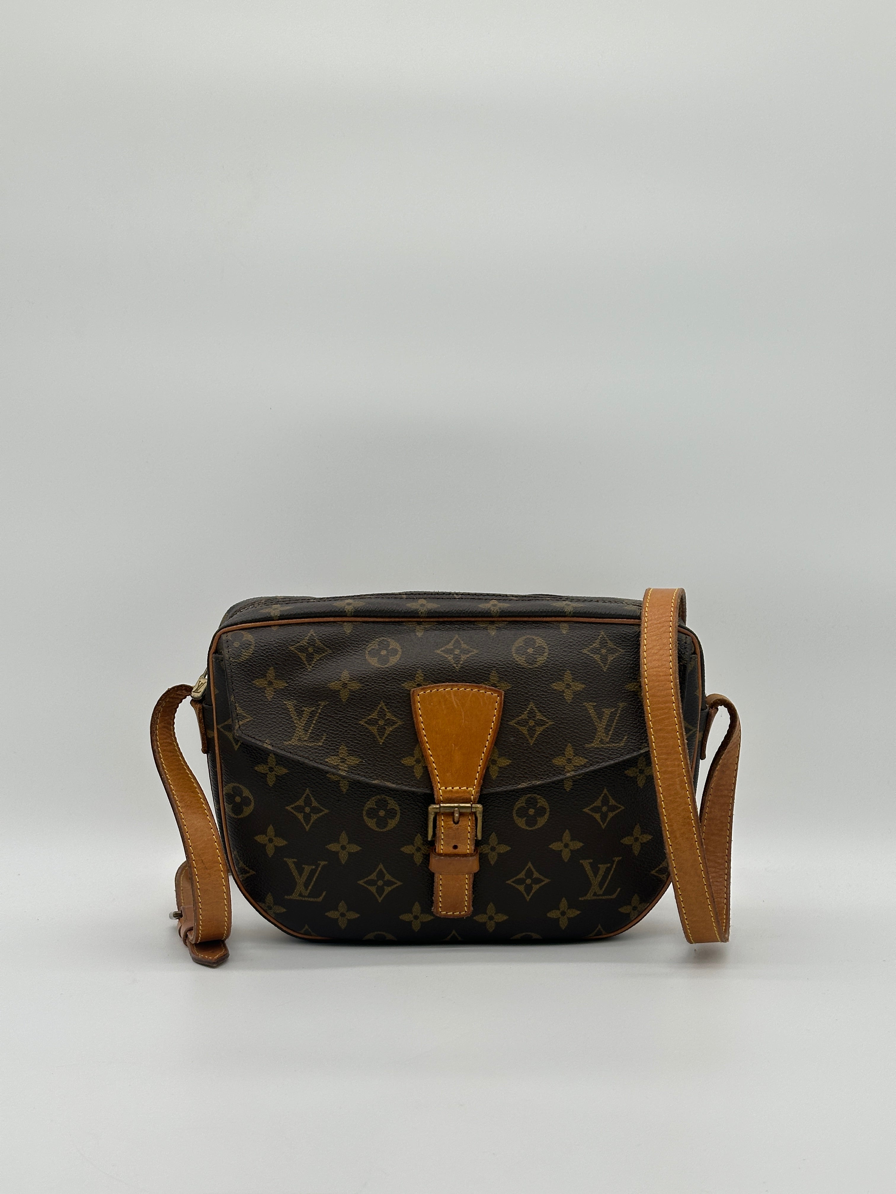 Pre-loved Louis Vuitton Jeune Fille GM | Pepper Luxury Vintage