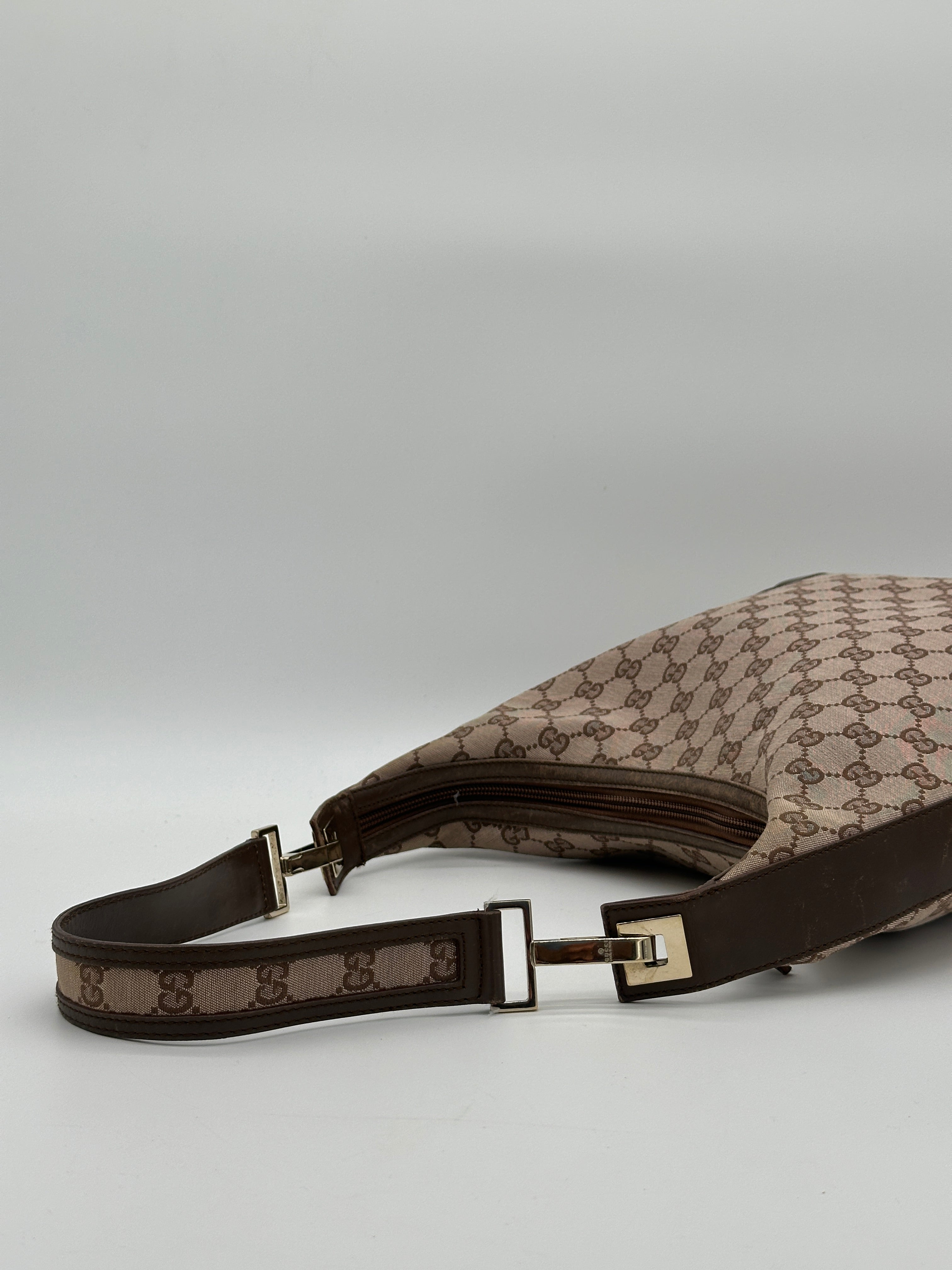 バッグ Gucci Archive GG Canvas Hobo Bag Brown Pre-loved Gucci Canvas Hobo Bag | Pepper Luxury Vintage