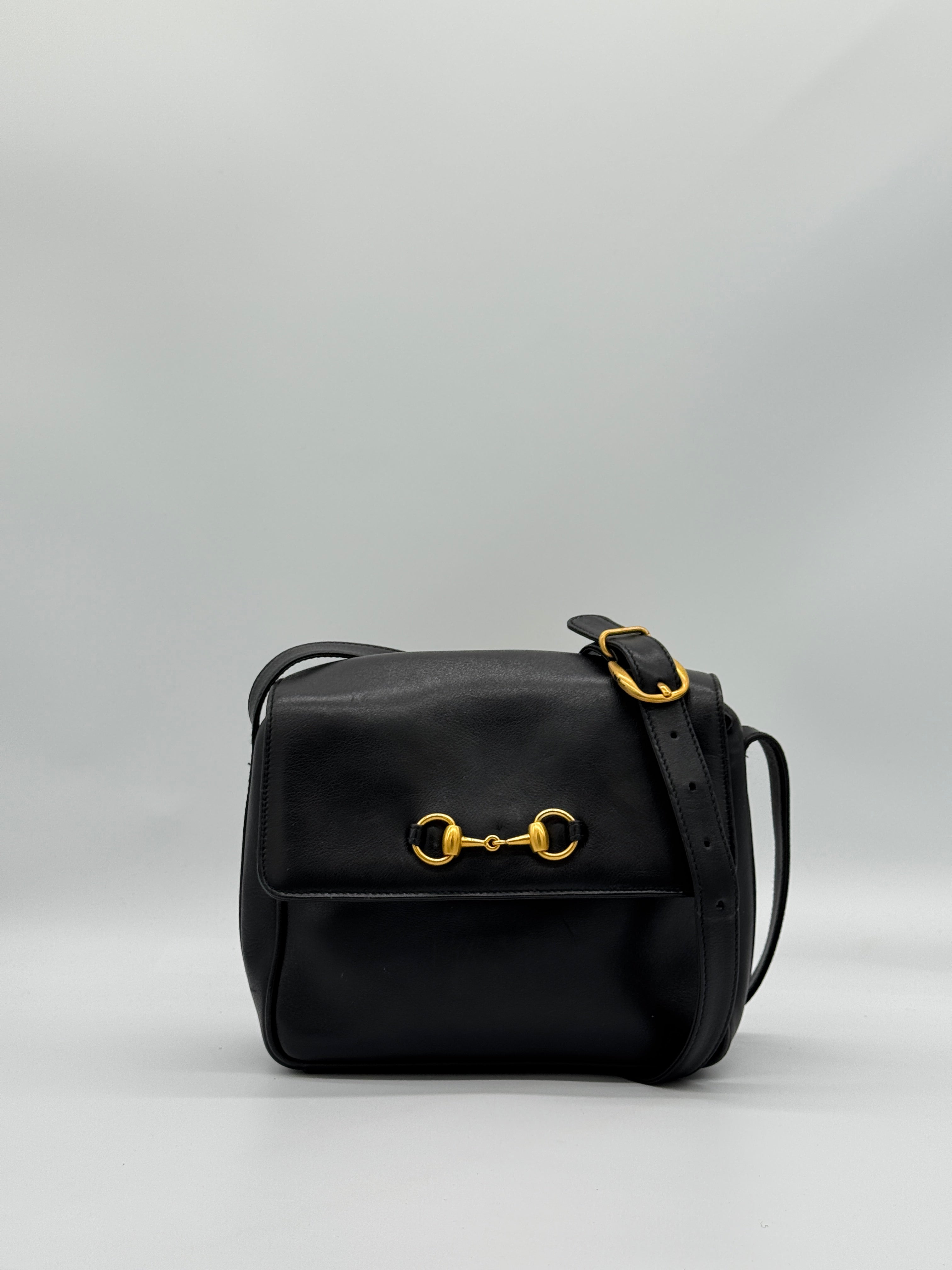 Gucci Leather GG