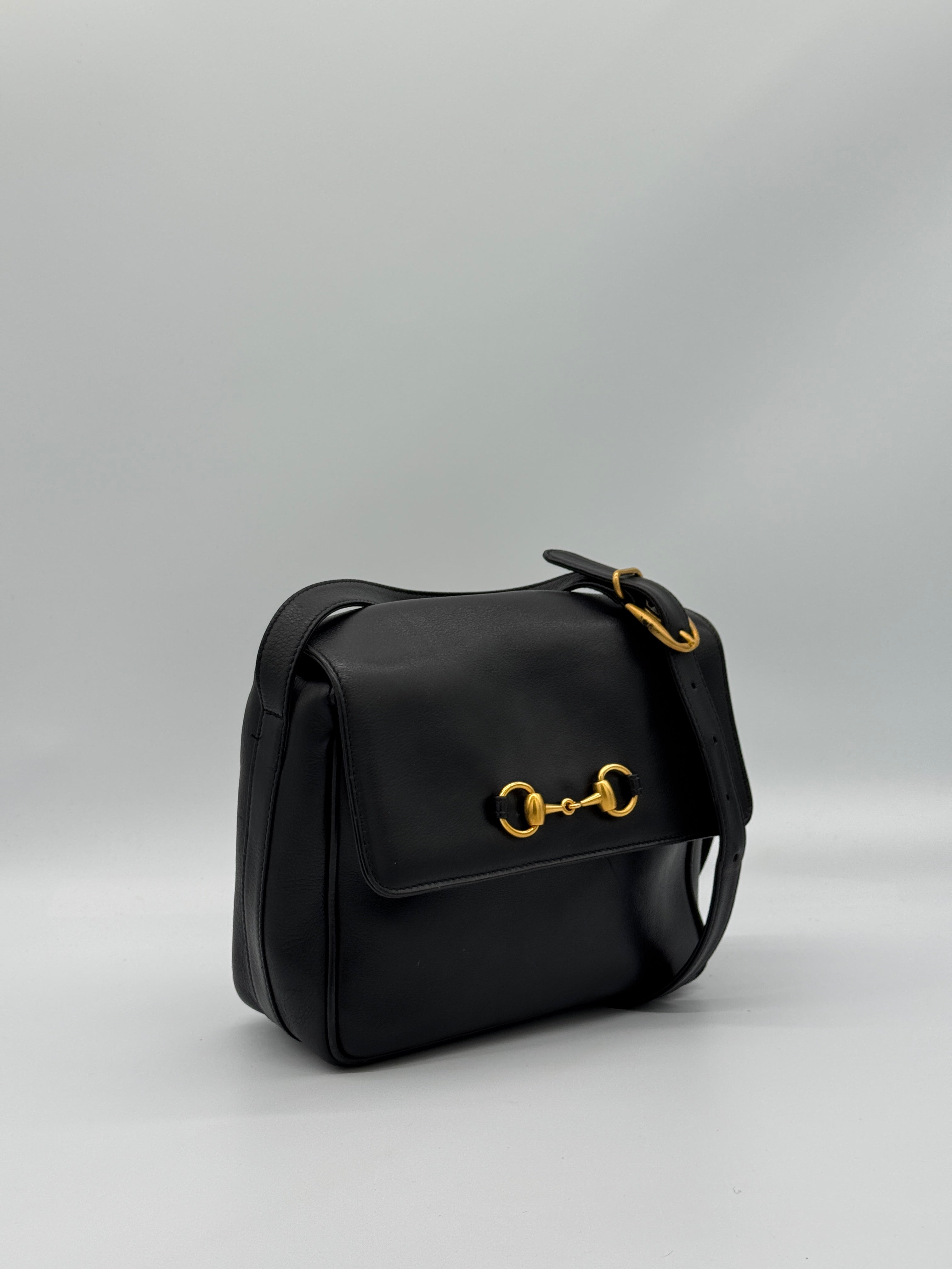 Gucci Leather GG