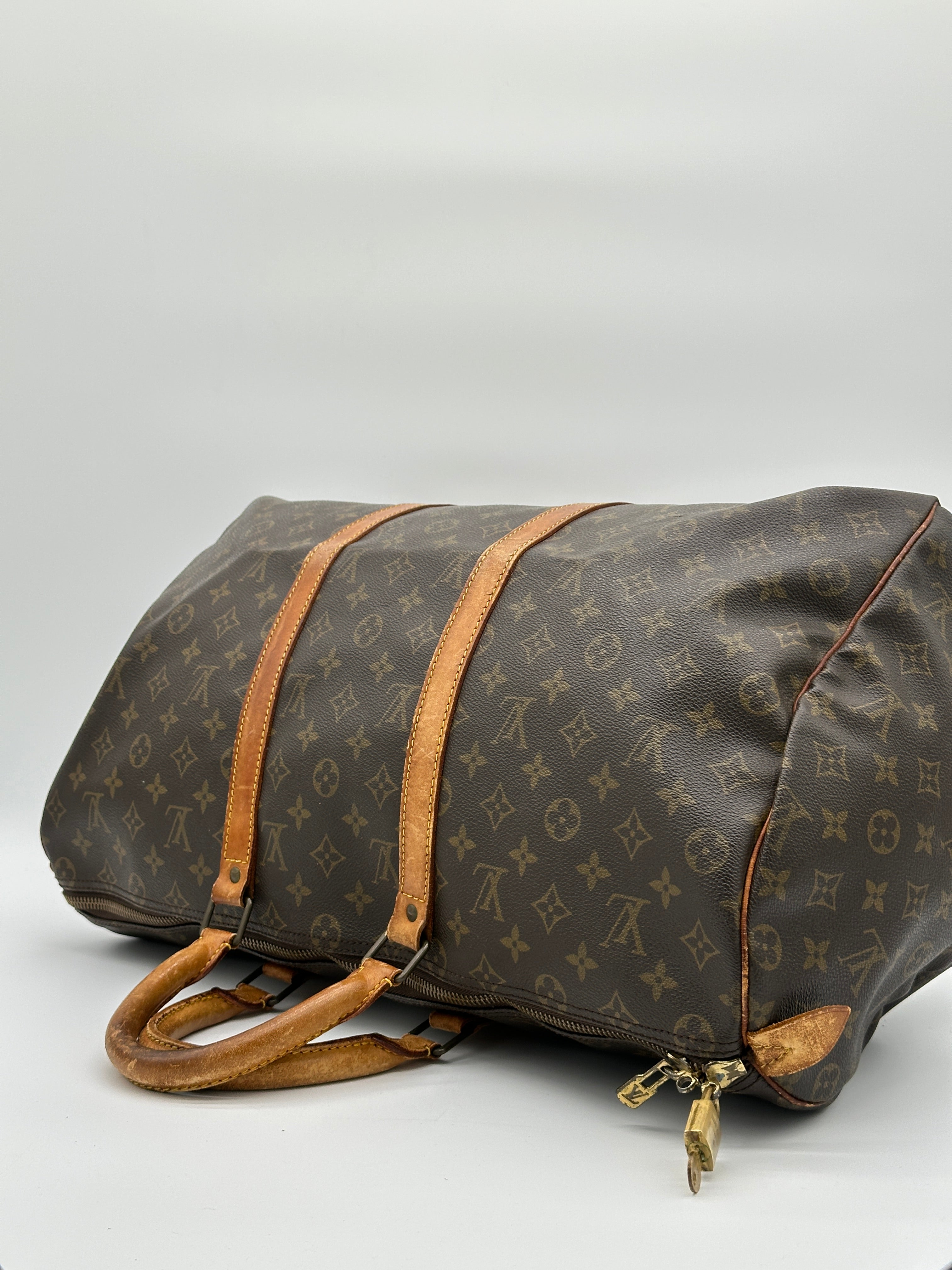 Pre-loved Louis Vuitton Keepall 50 | Pepper Luxury Vintage