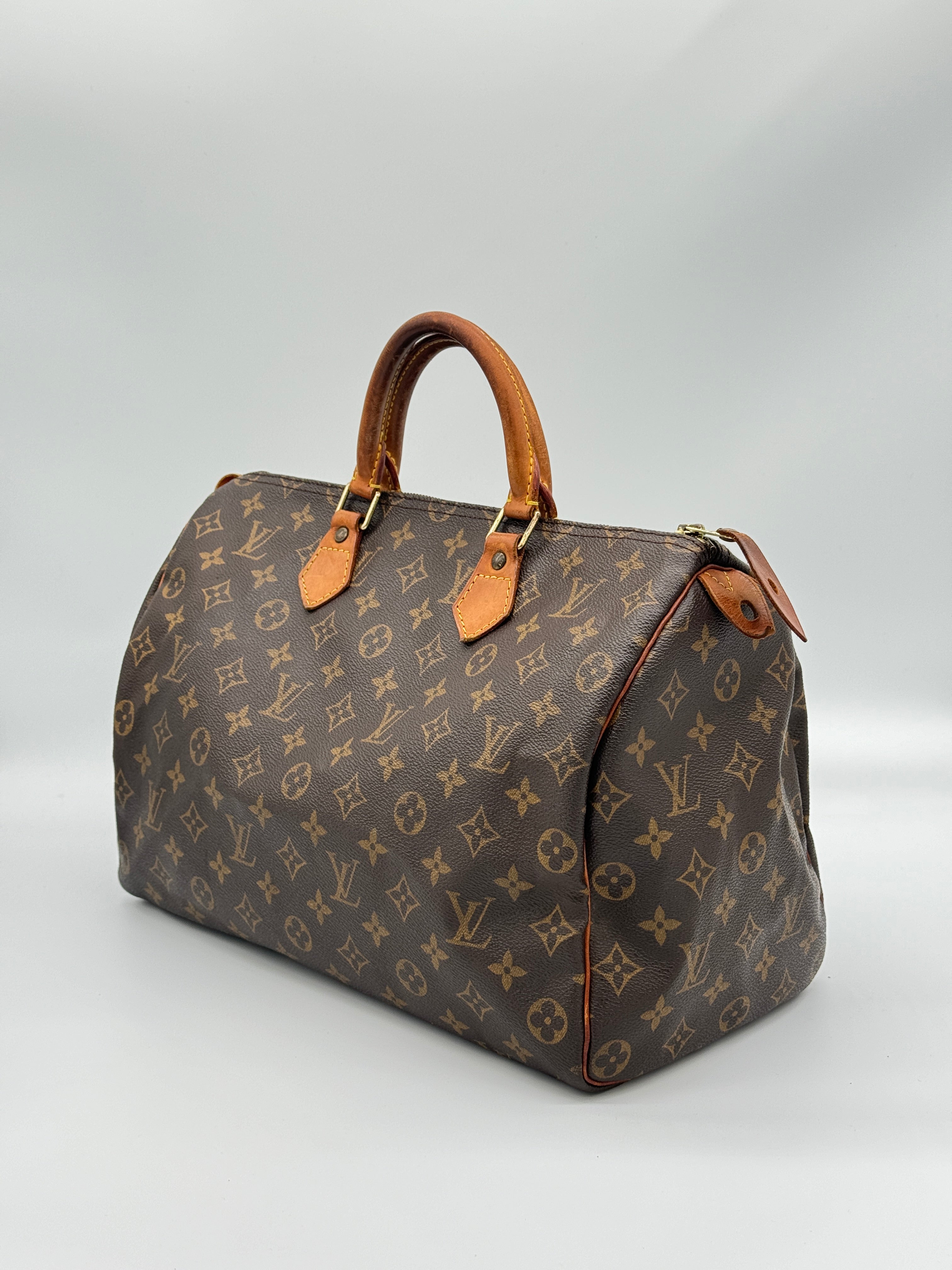 Louis Vuitton Speedy 35