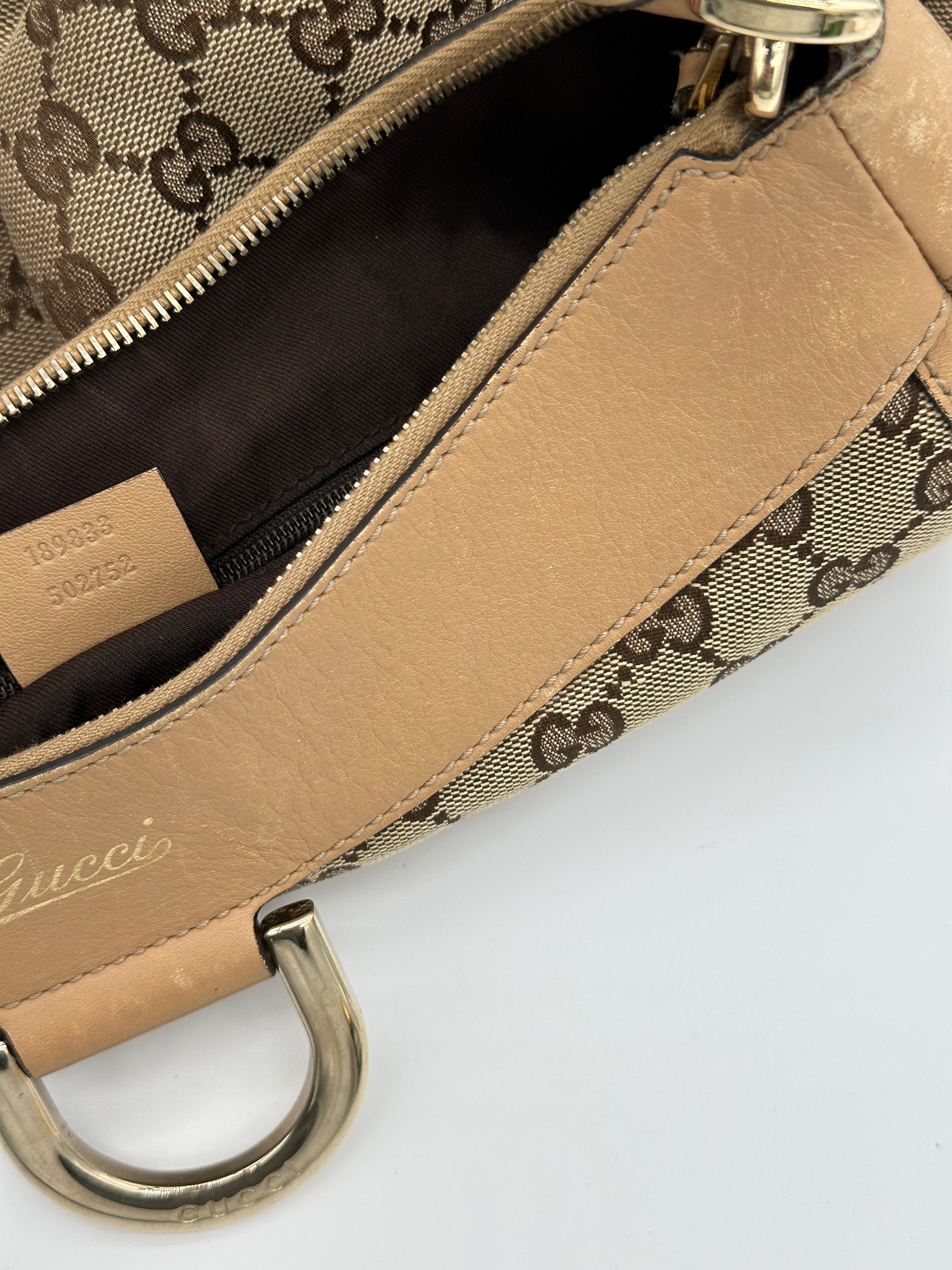 GUCCI ニューアビー GGキャンバス Dリング 長財布 ゴールド Pre-loved Gucci Abbey D-Ring Tote Bag | Pepper Luxury Vintage