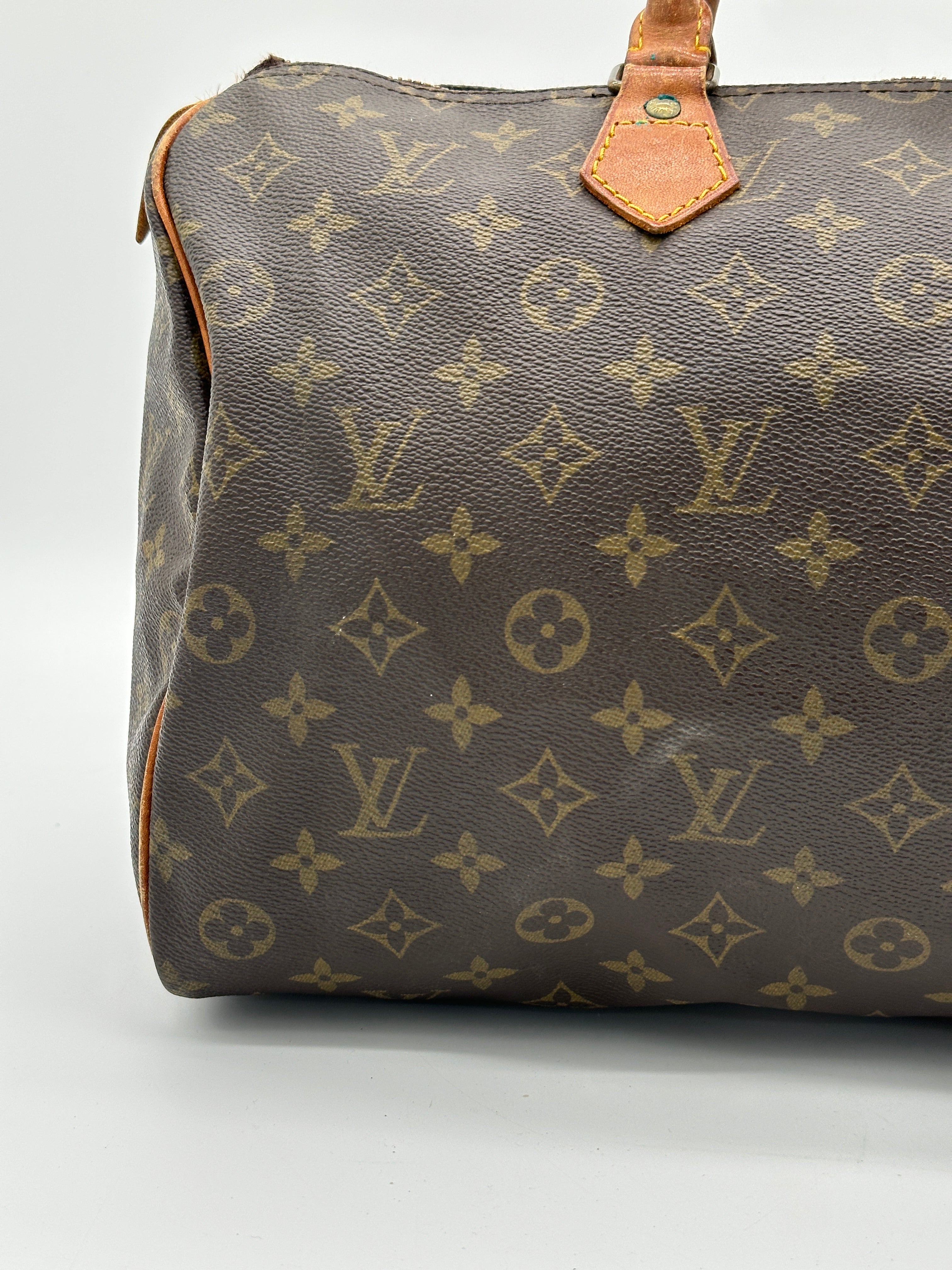 Pre-loved Louis Vuitton Speedy 35 | Pepper Luxury Vintage