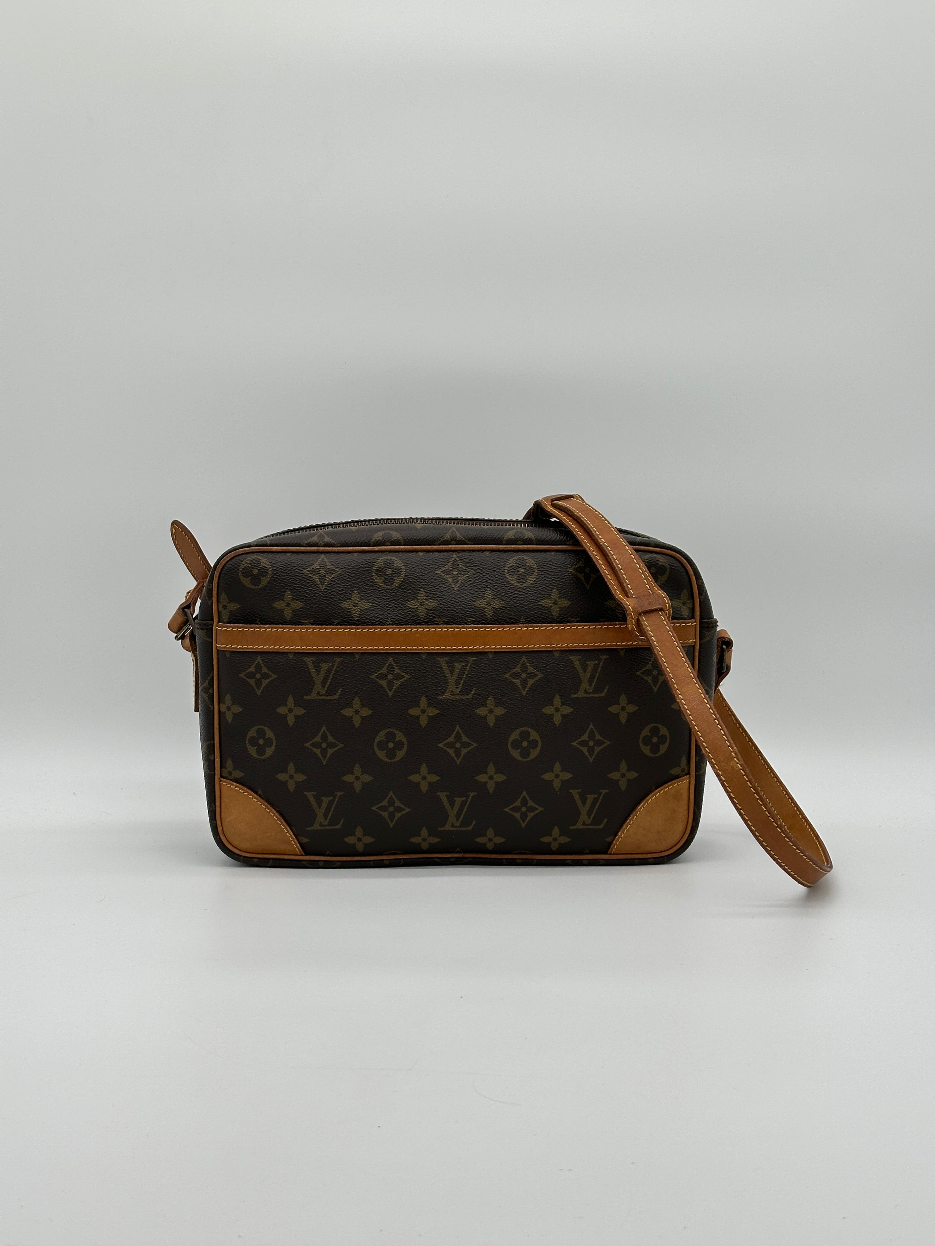 Louis Vuitton Trocadero 27