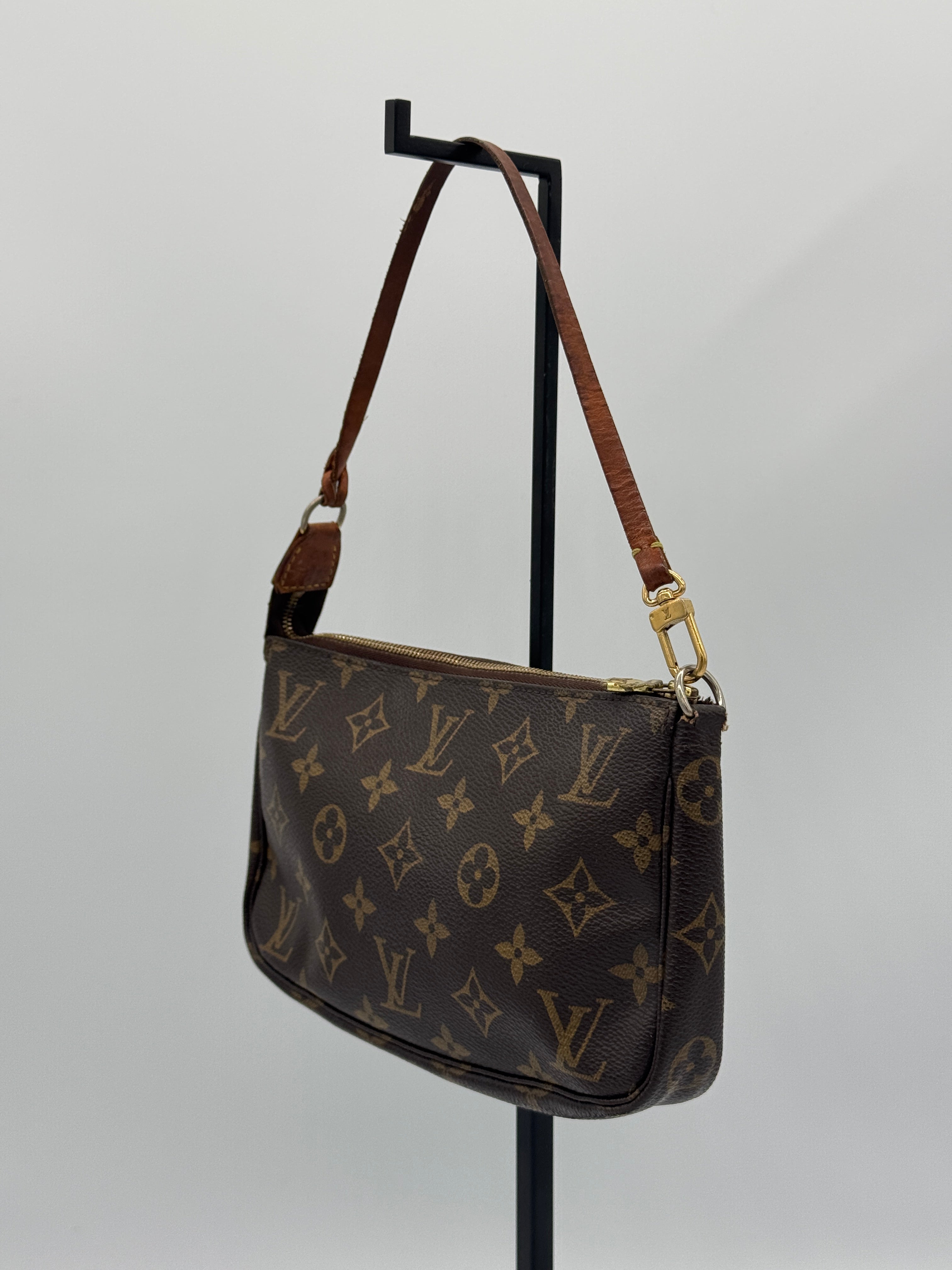 Louis Vuitton Pochette Accessoires