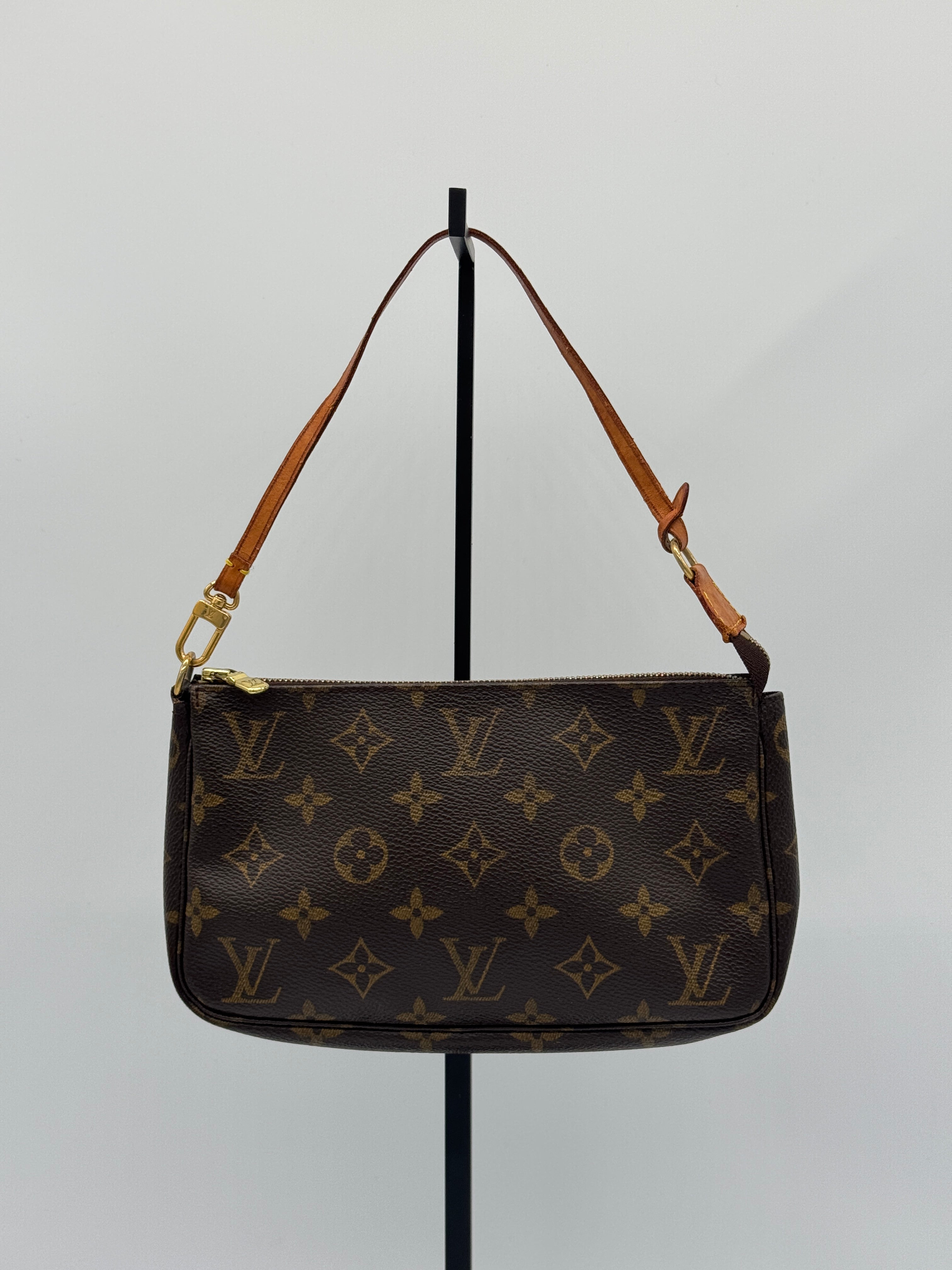 Louis Vuitton Pochette Accessoires