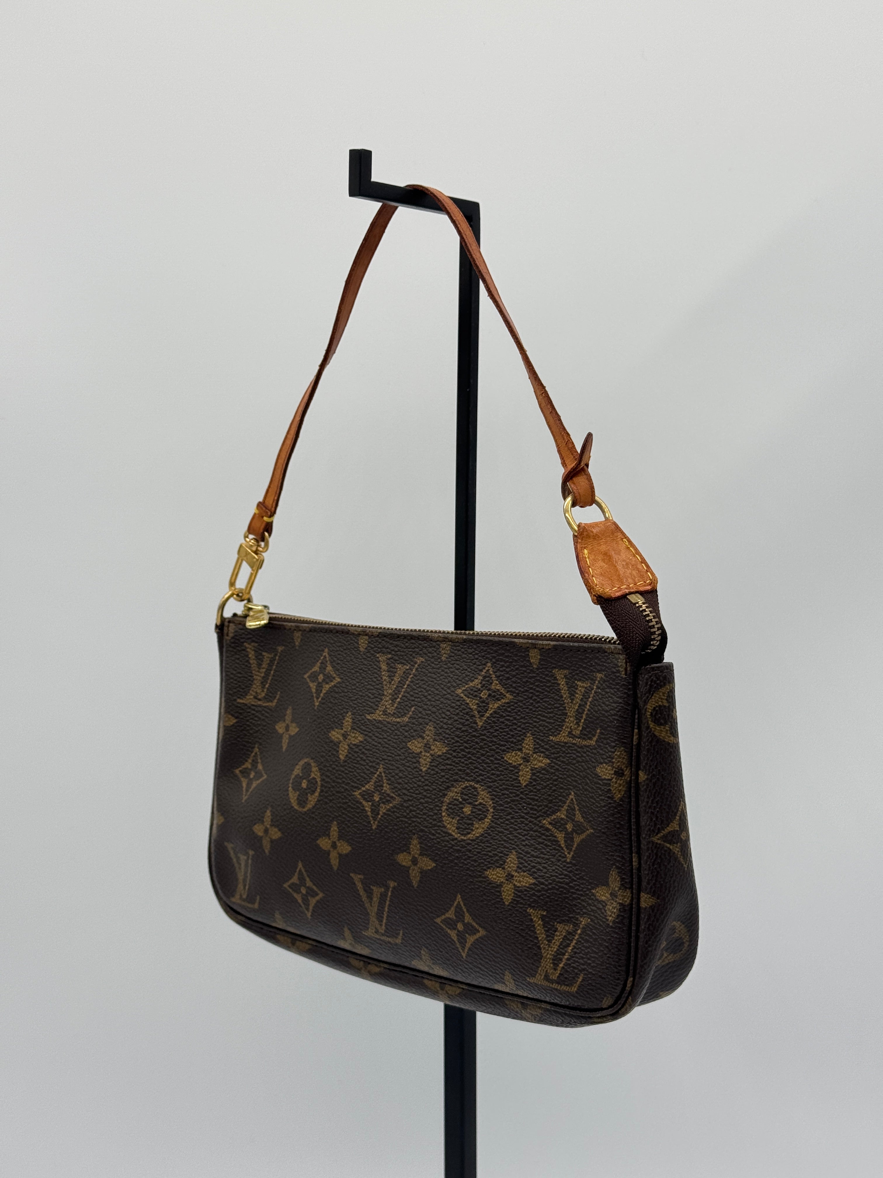 Louis Vuitton Pochette Accessoires