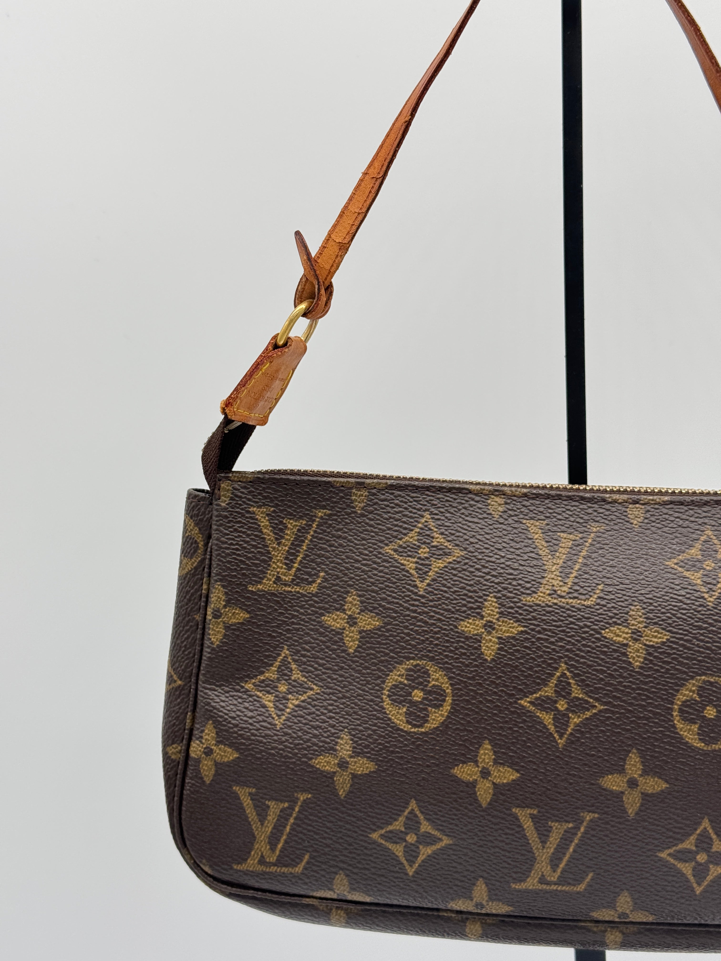 Louis Vuitton Pochette Accessoires