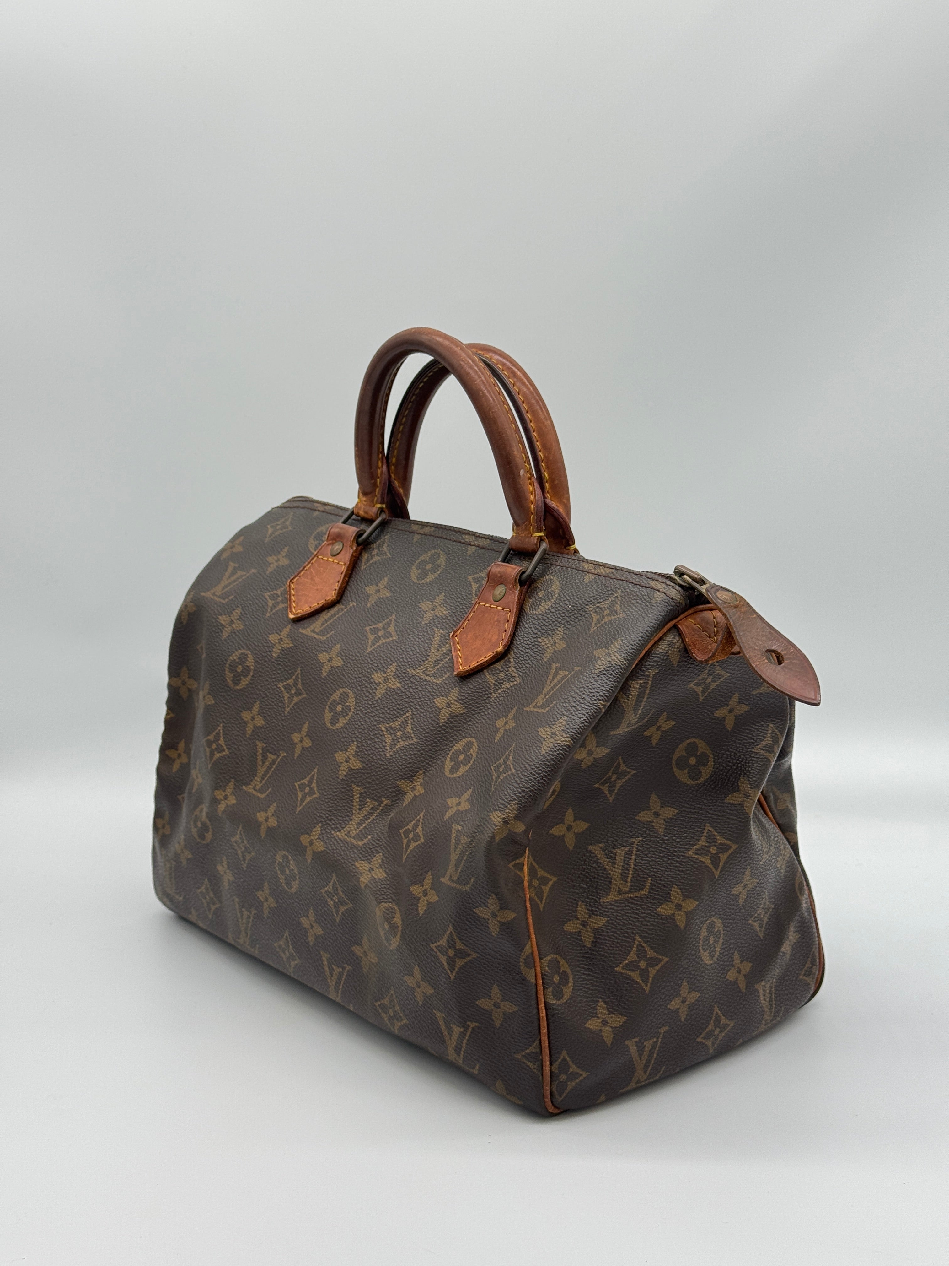 Louis Vuitton Speedy 30