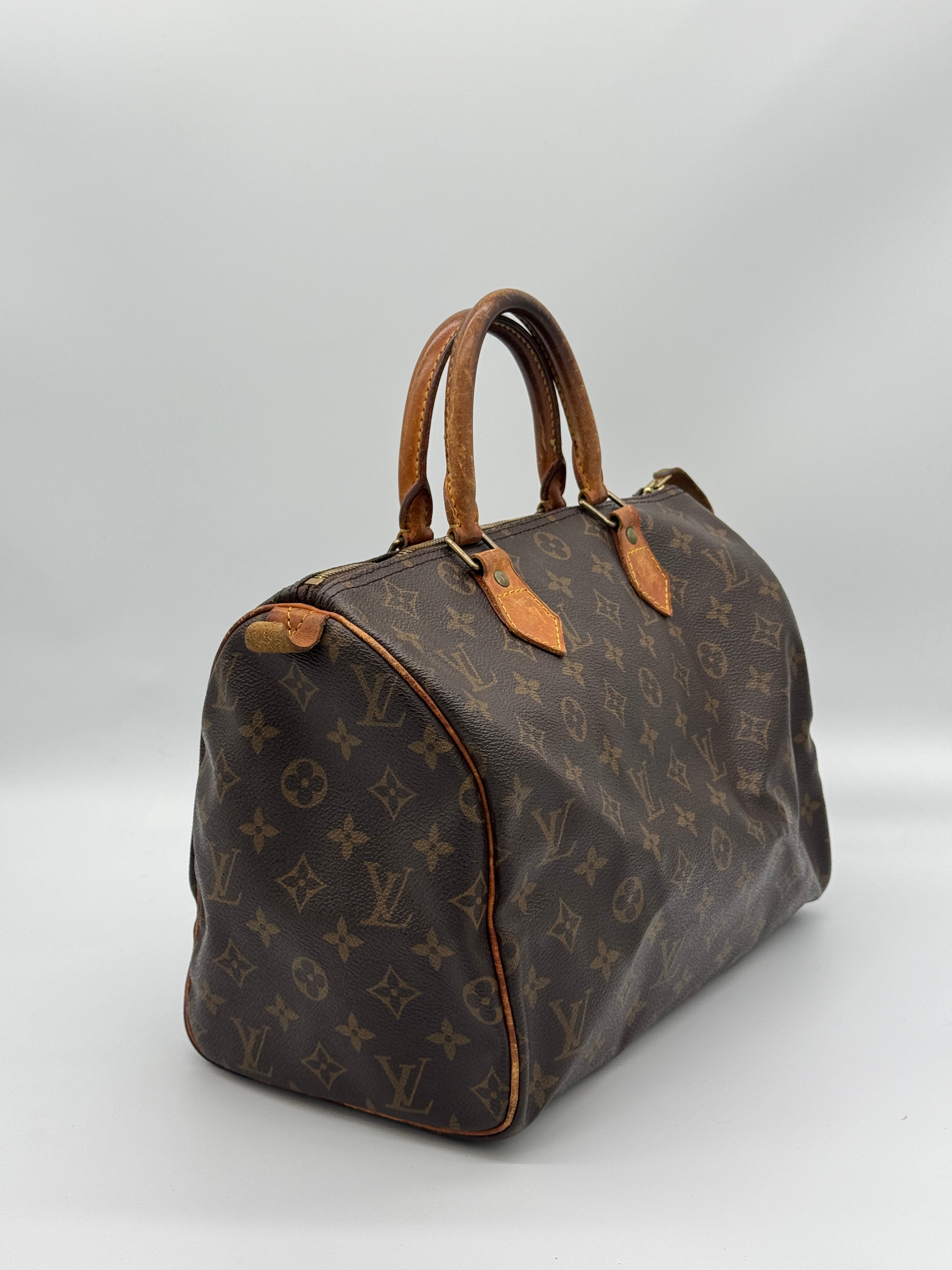 Louis Vuitton Speedy 30