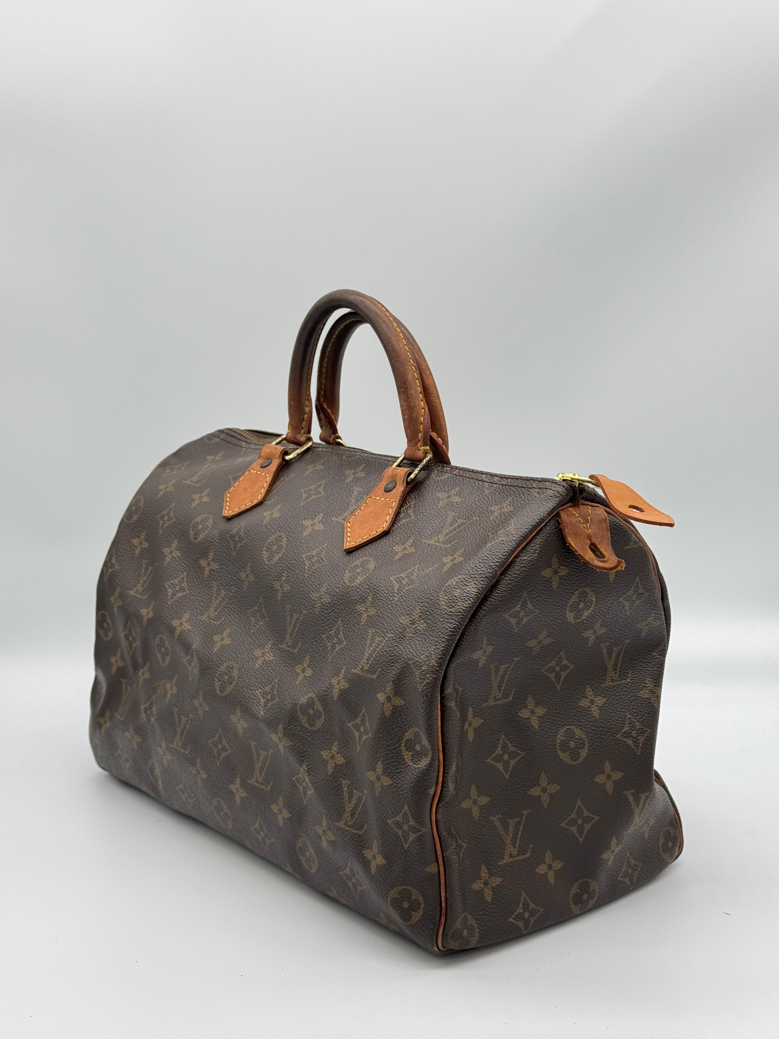 Louis Vuitton Speedy 35