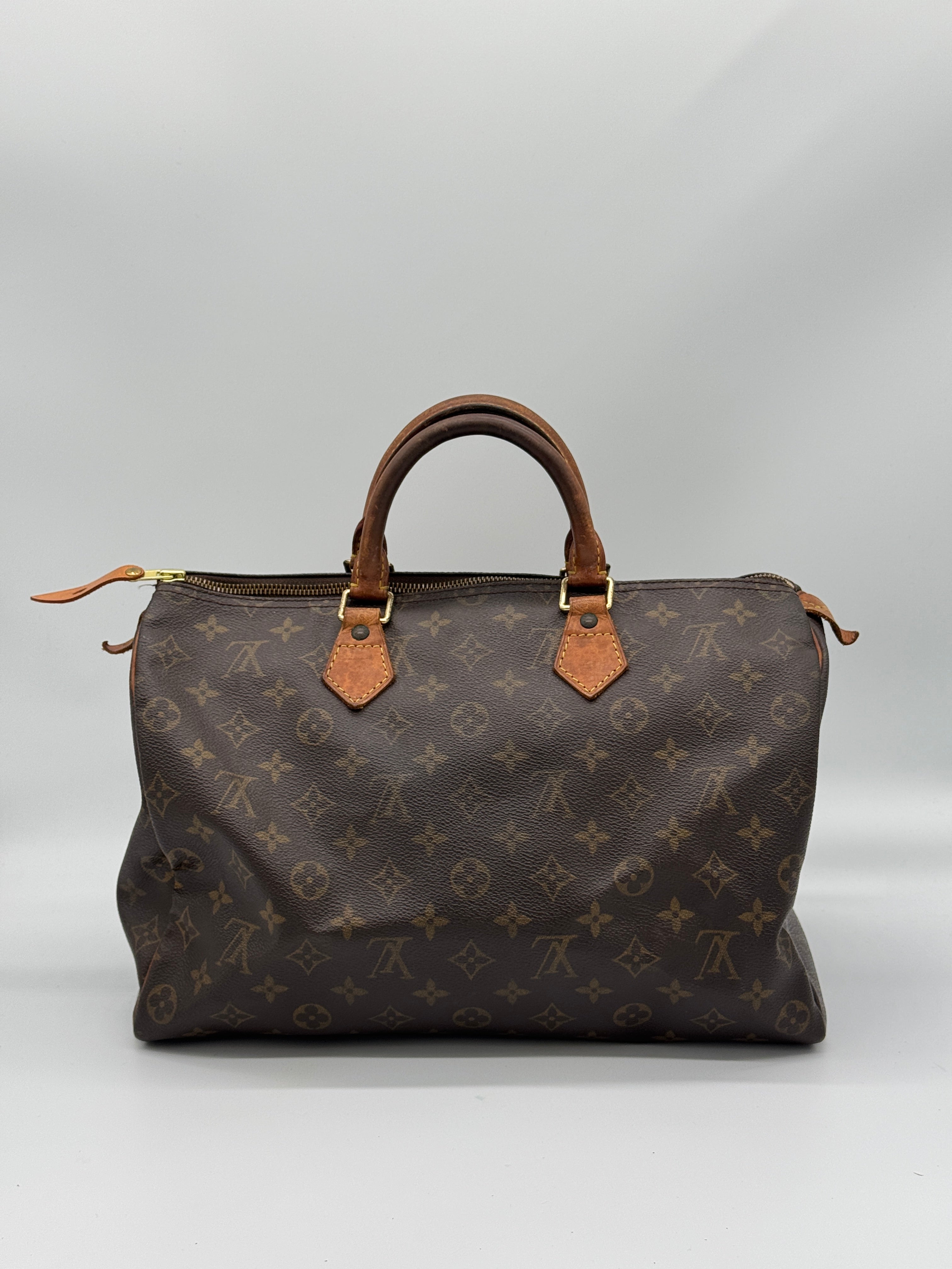 Louis Vuitton Speedy 35