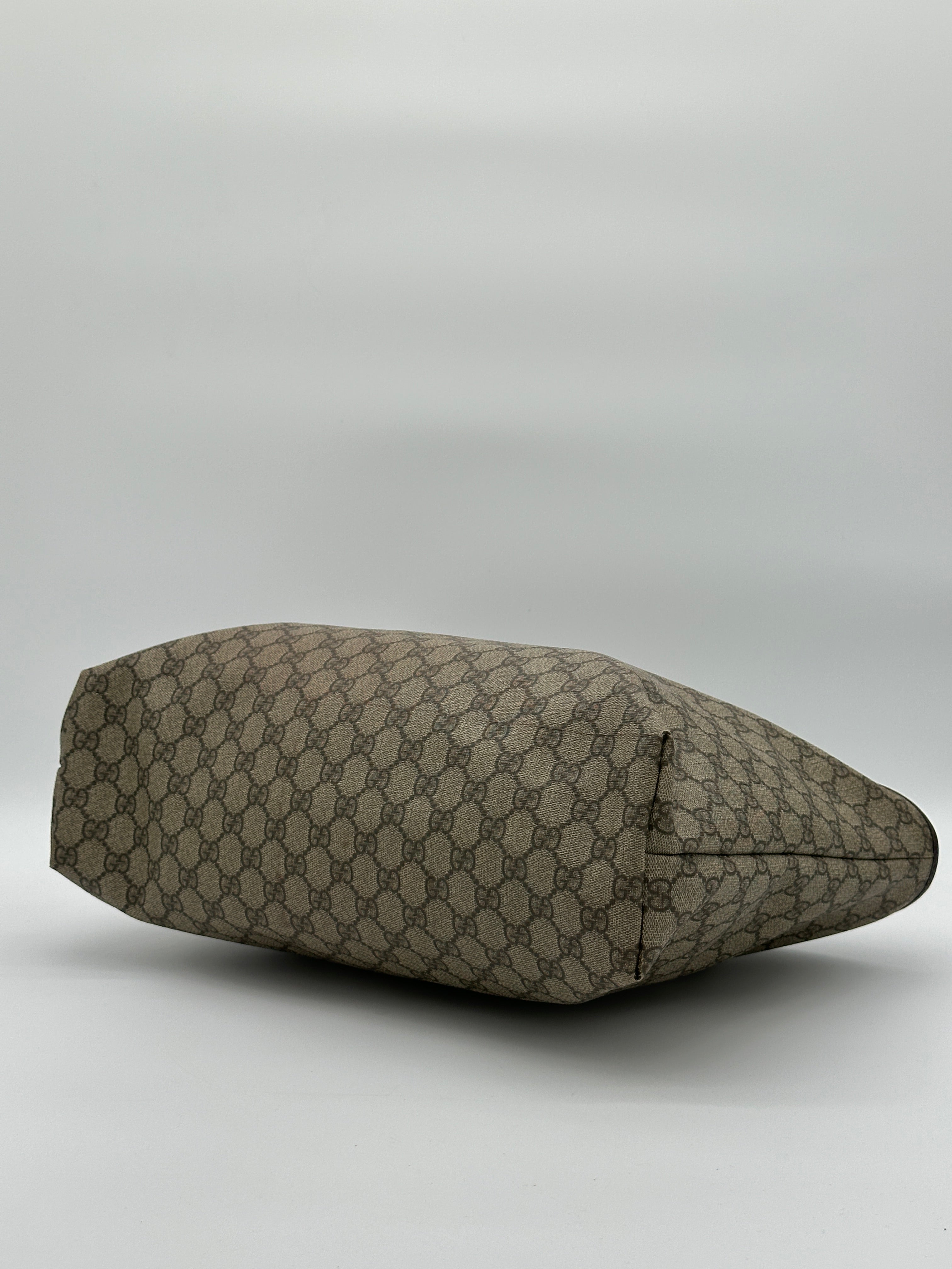 Gucci GG Supreme Tote Bag