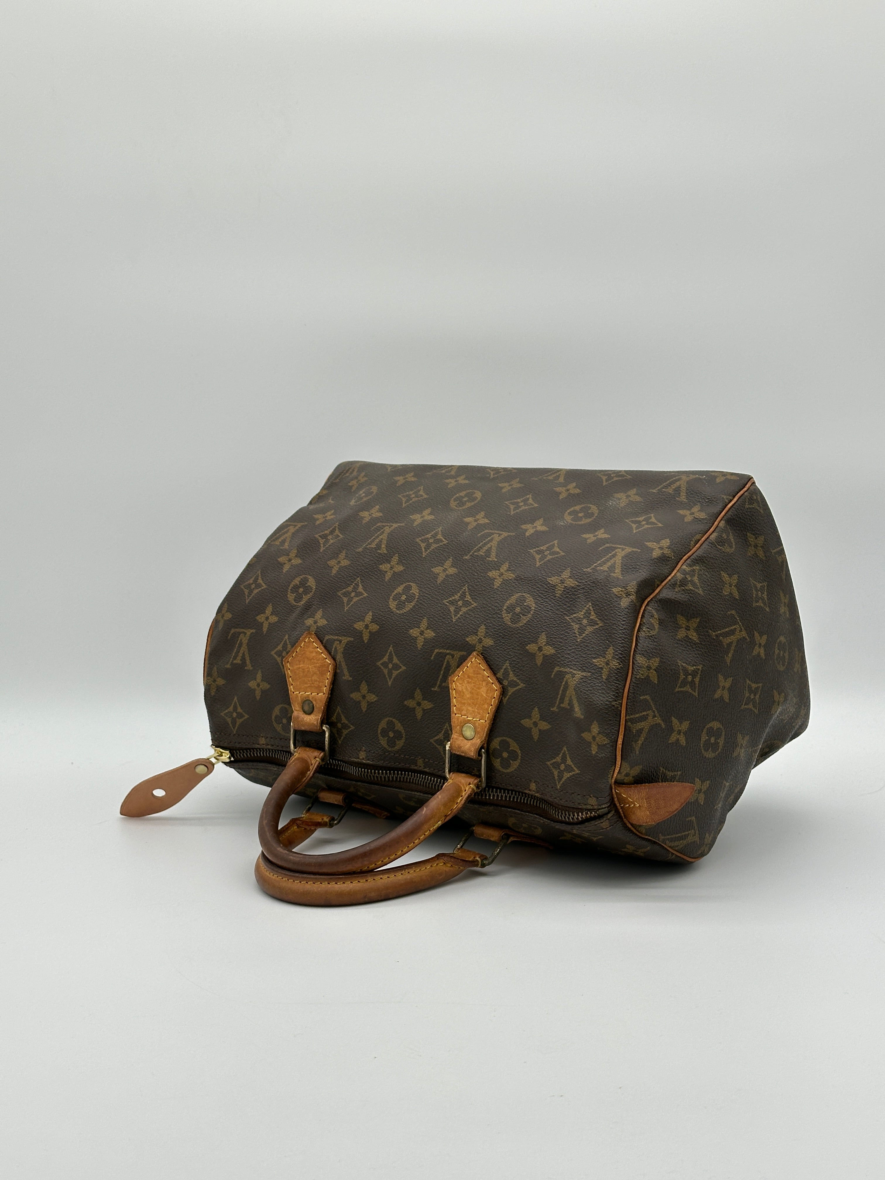 Louis Vuitton Speedy 30