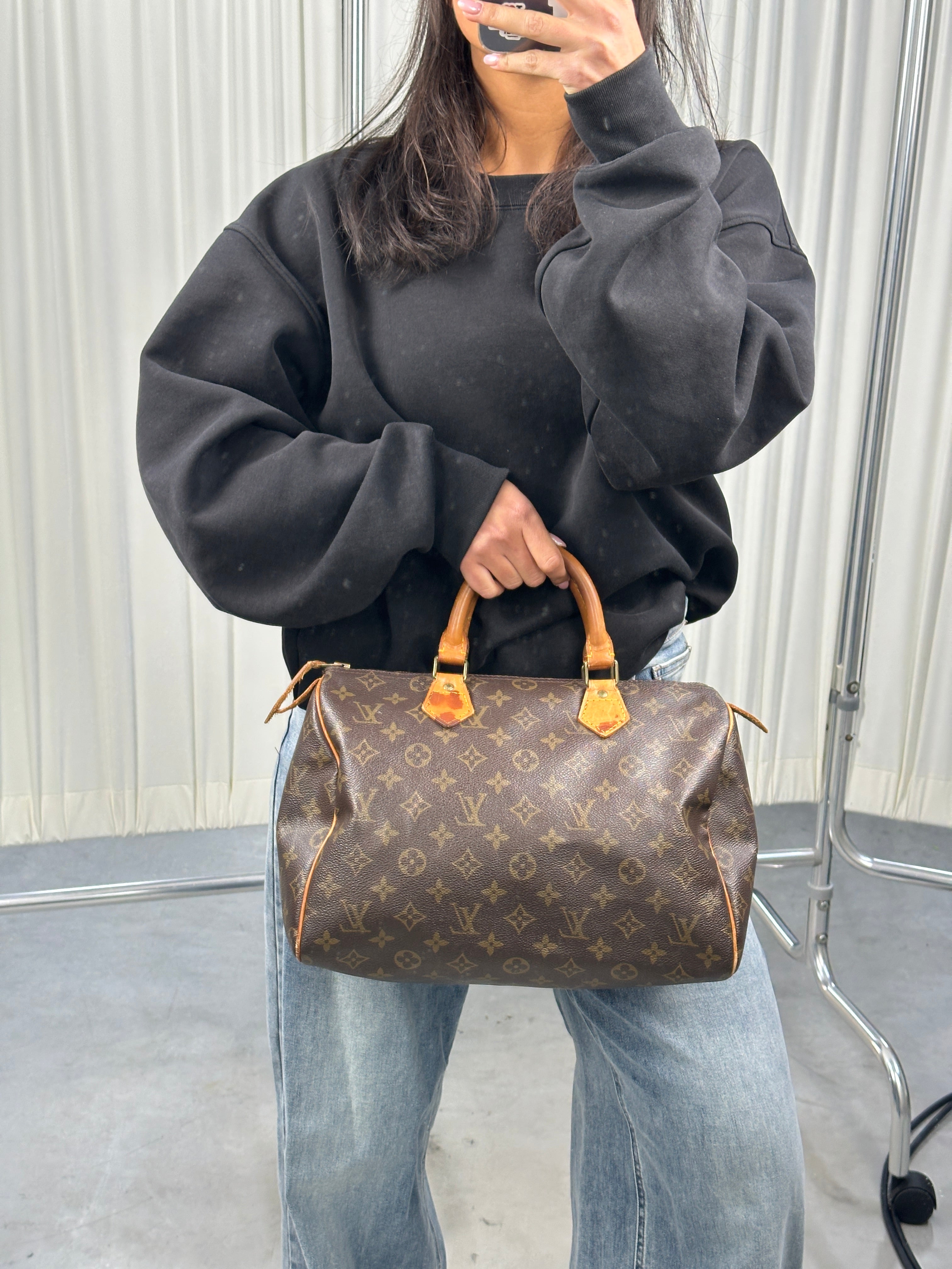 Pre-loved Louis Vuitton Speedy 30 | Pepper Luxury Vintage