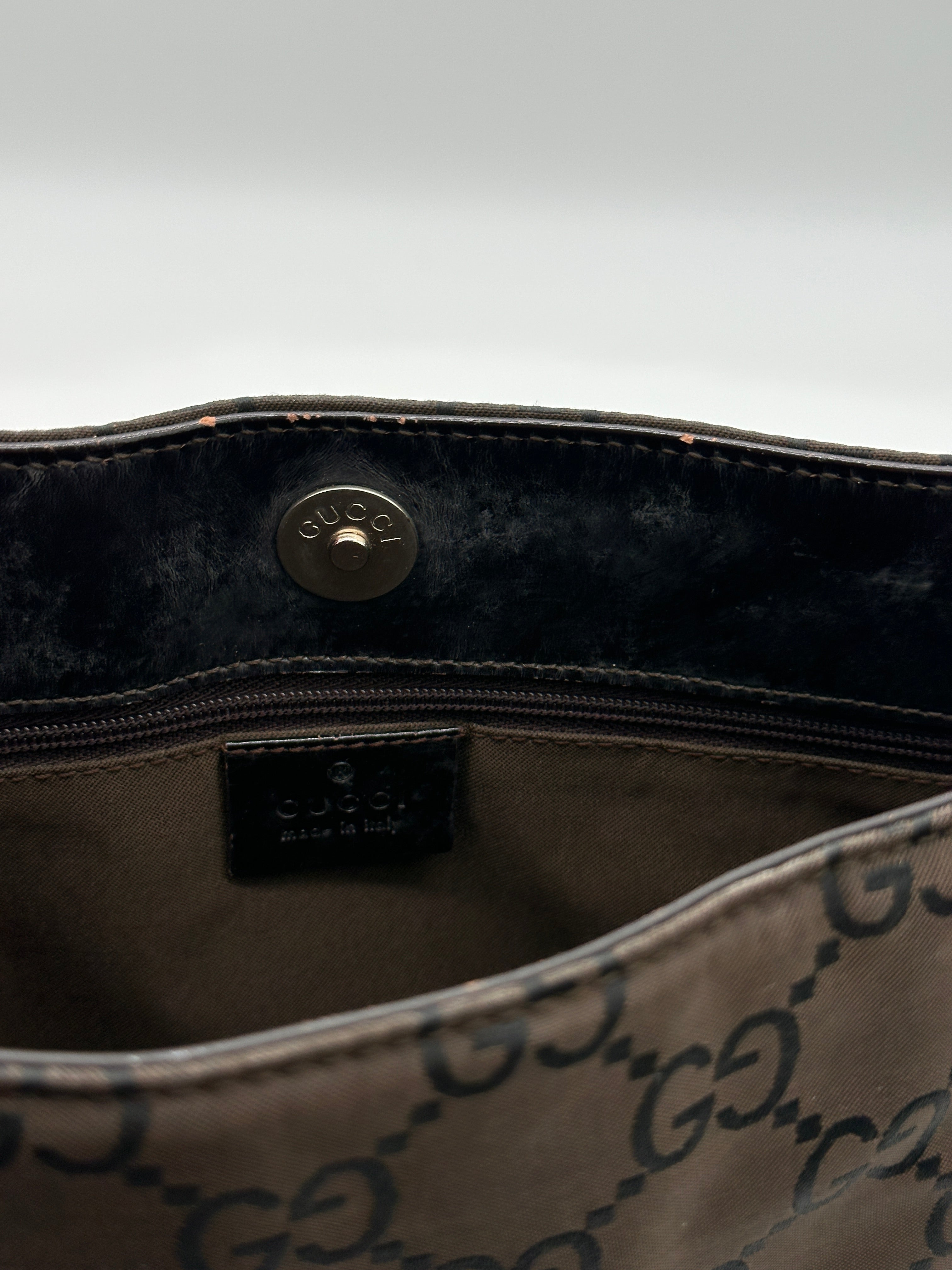 Pre-loved Gucci Nylon Shoulderbag | Pepper Luxury Vintage