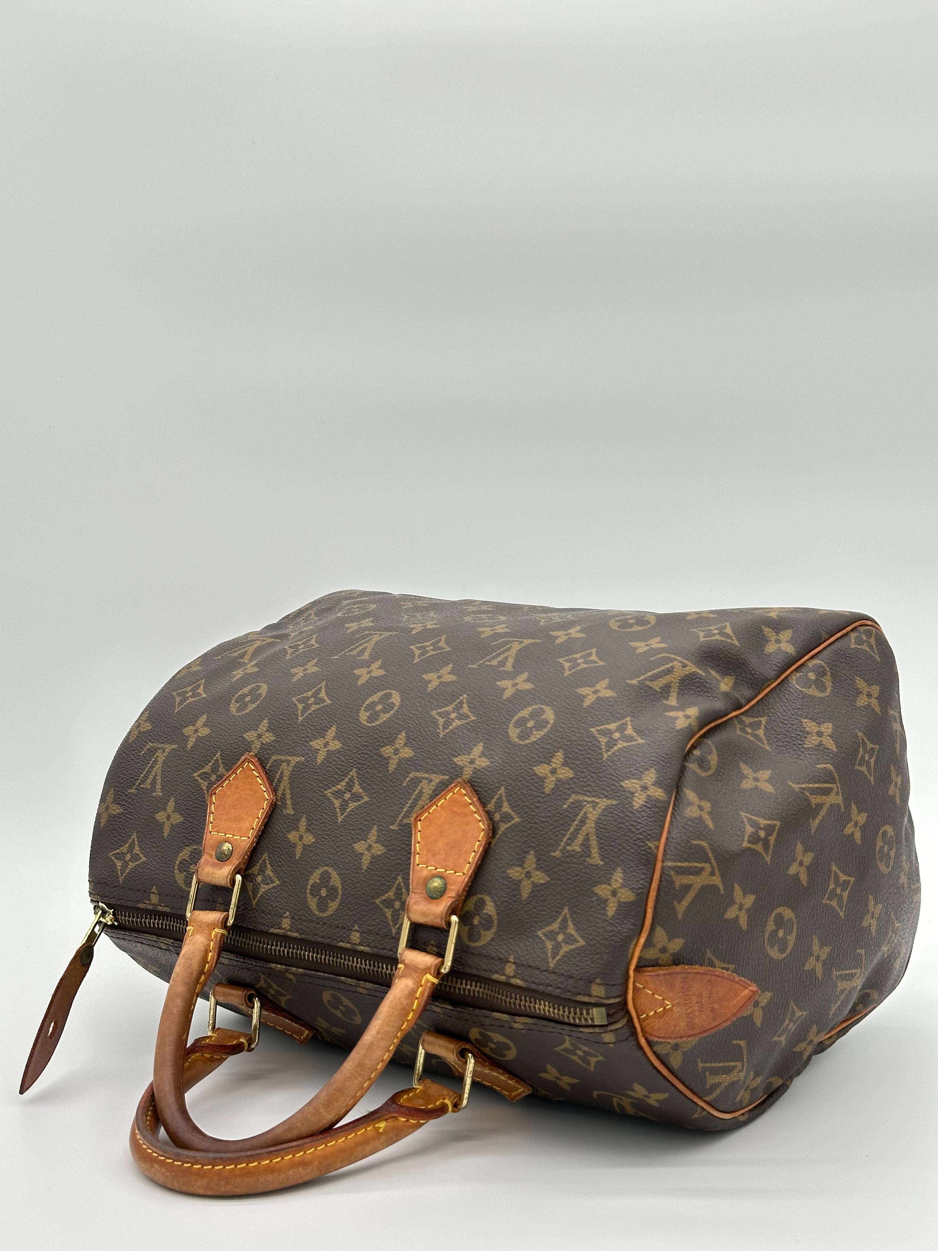 Louis Vuitton Speedy 30