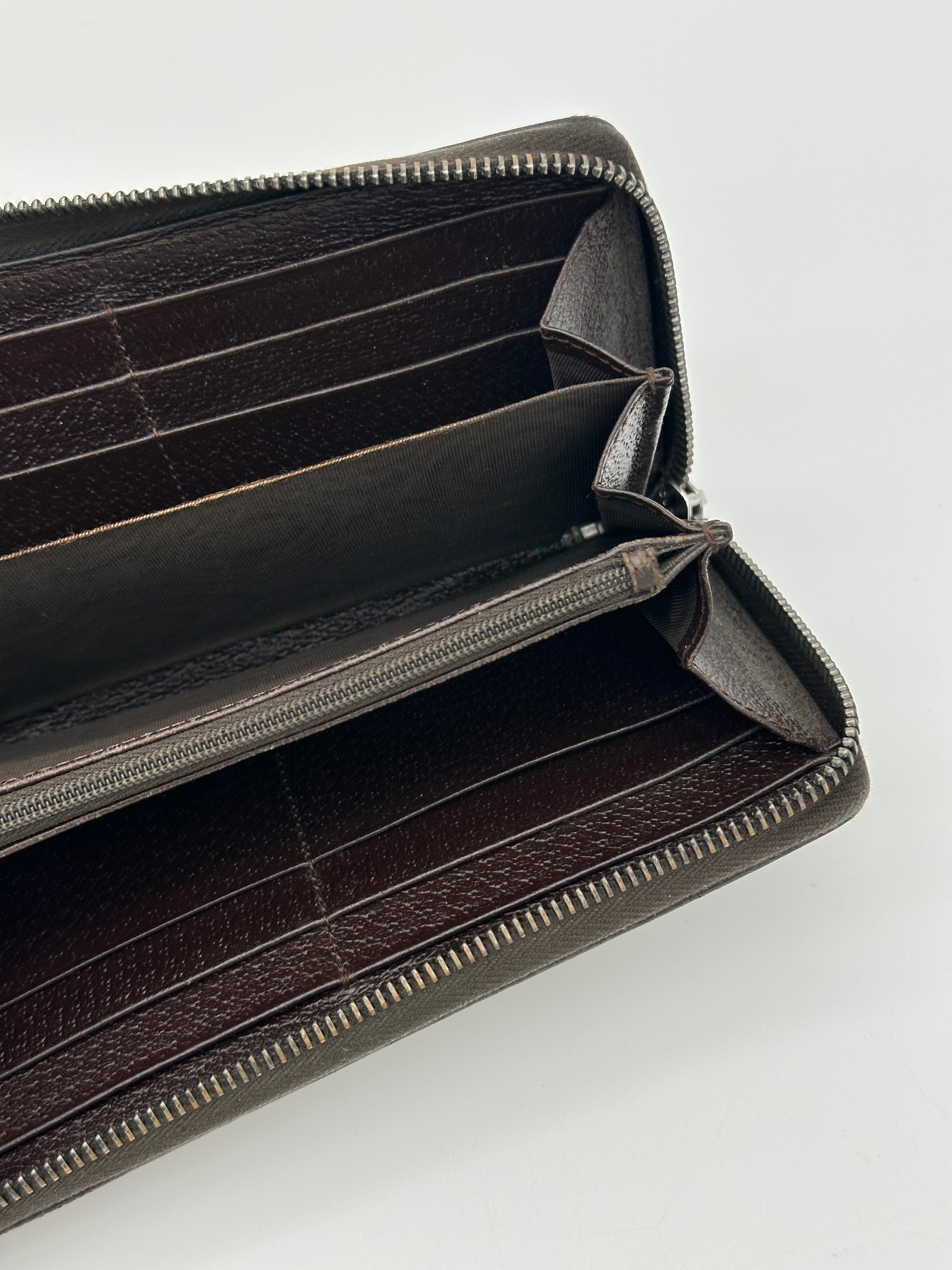 Gucci Zip Around Wallet