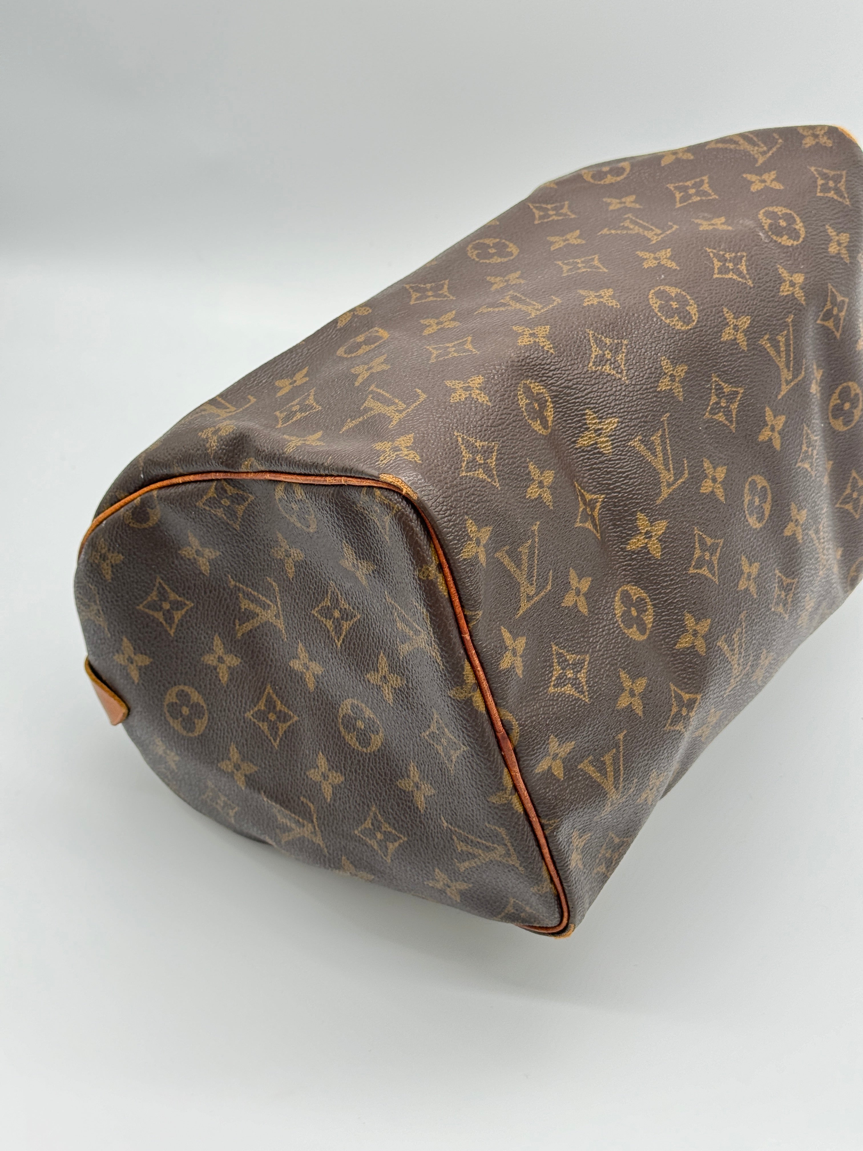 Louis Vuitton Speedy 30