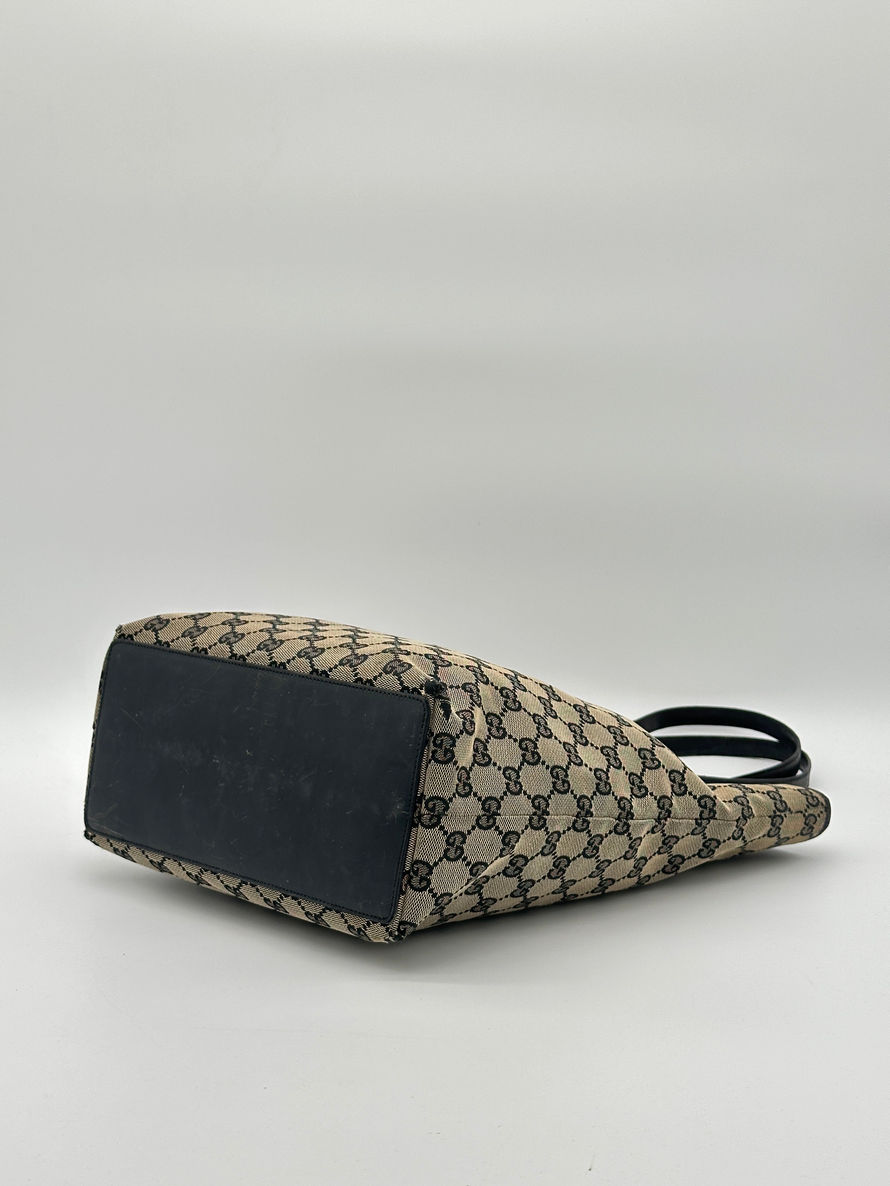Pre-loved Gucci Canvas Tote Bag | Pepper Luxury Vintage