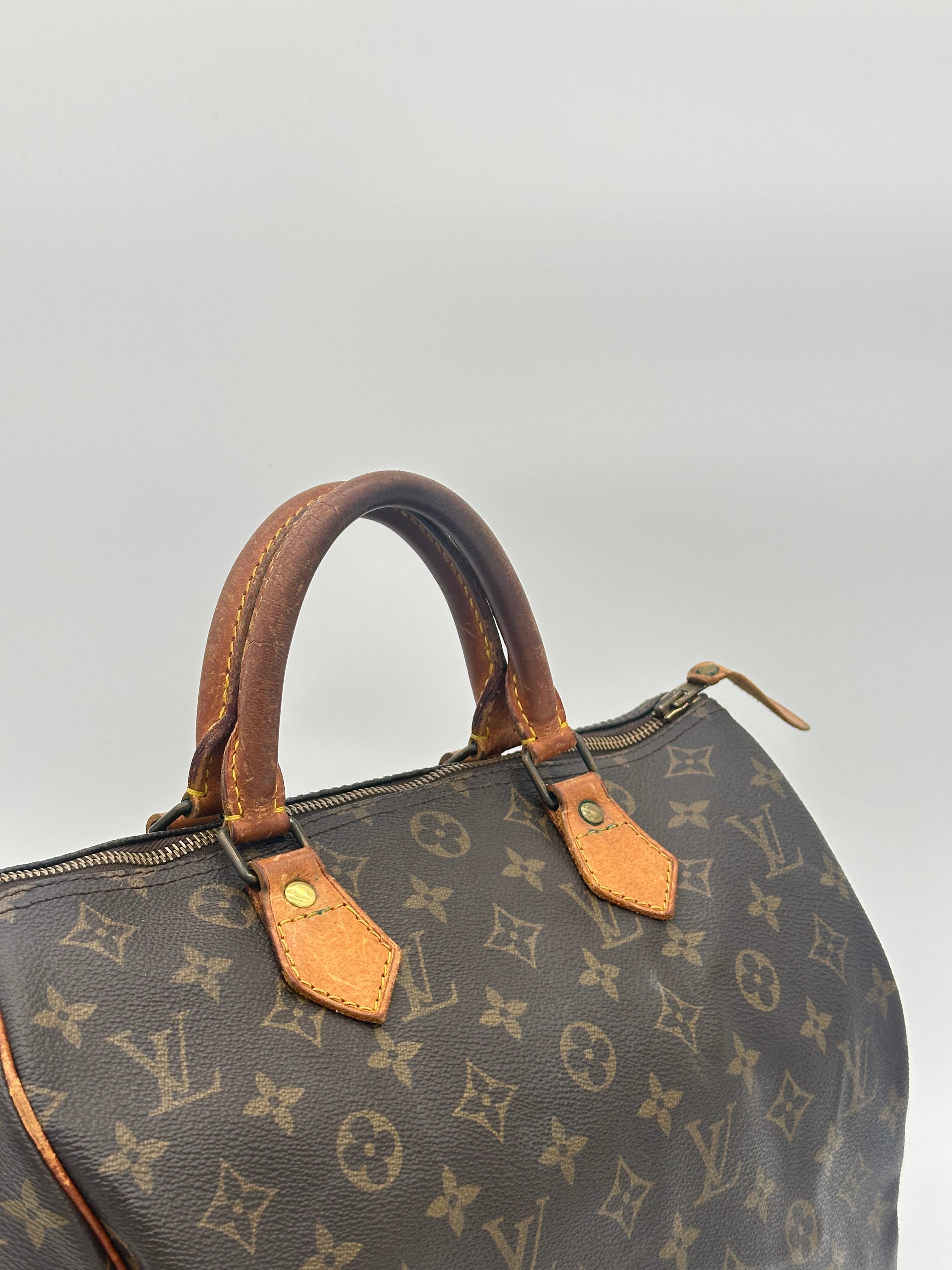 Louis Vuitton Speedy 30