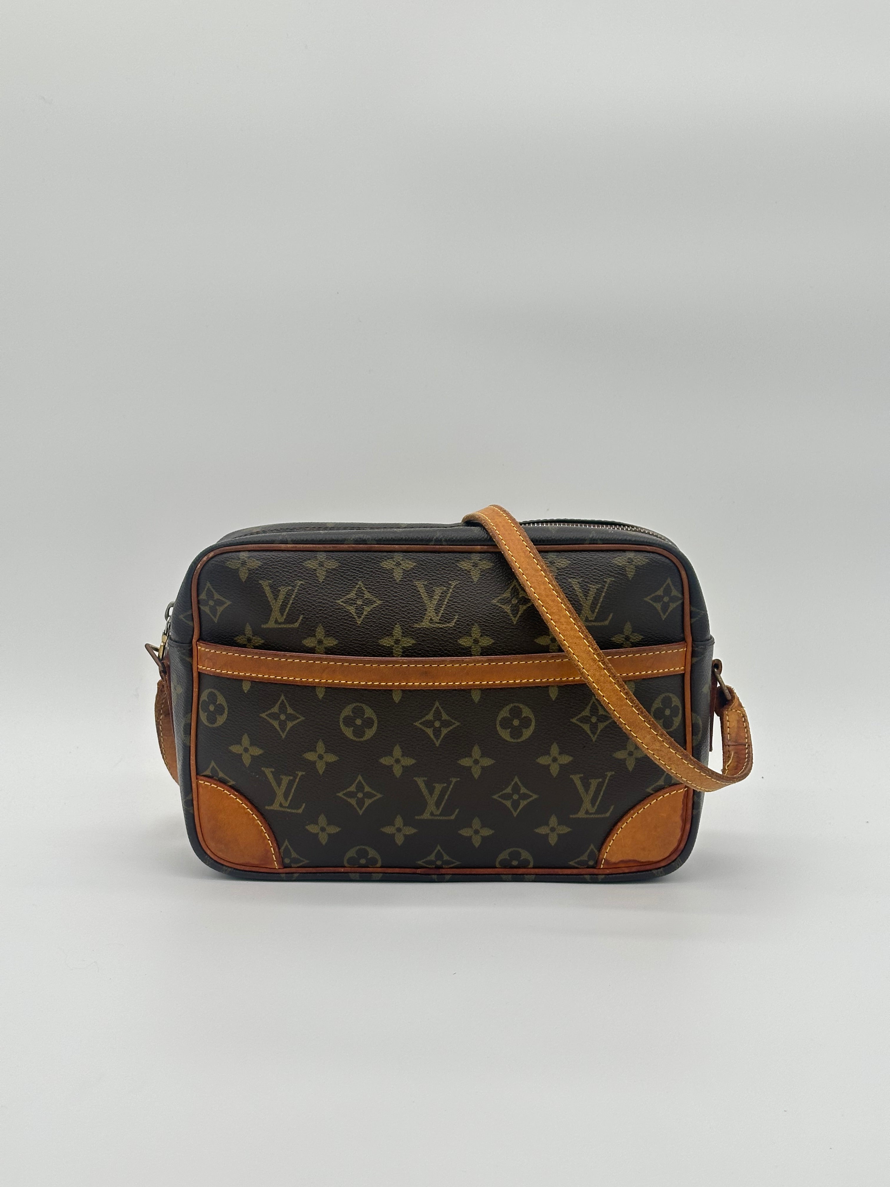 Pre-loved Louis Vuitton Trocadero 27 | Pepper Luxury Vintage