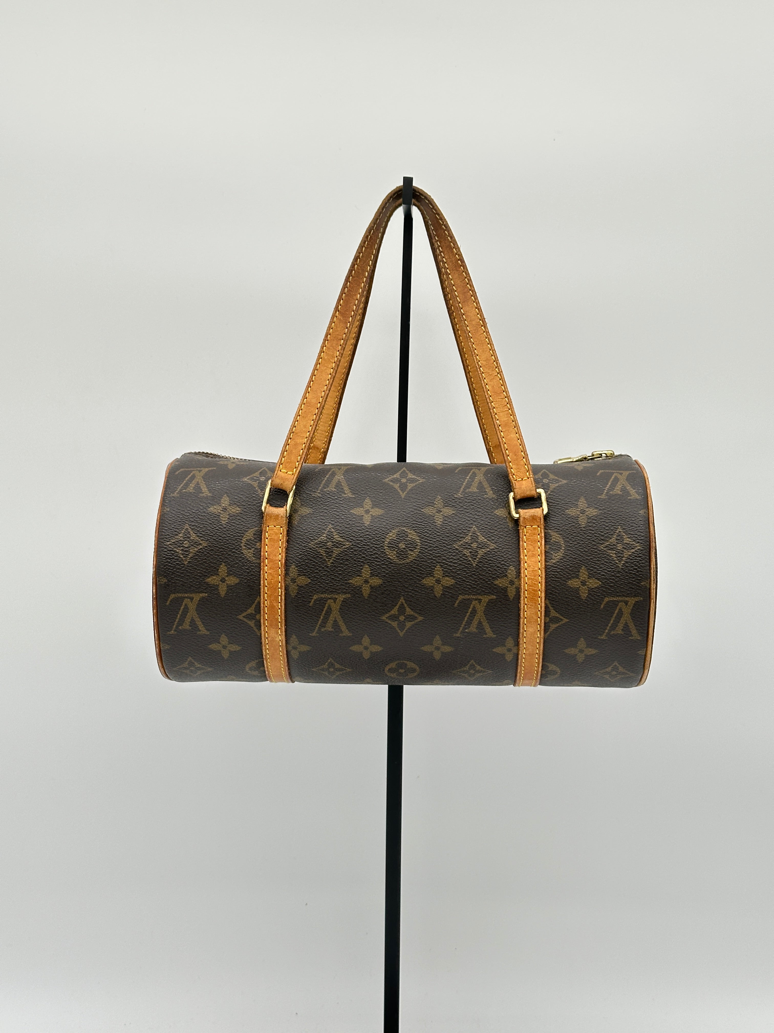 Louis Vuitton Papillon 26