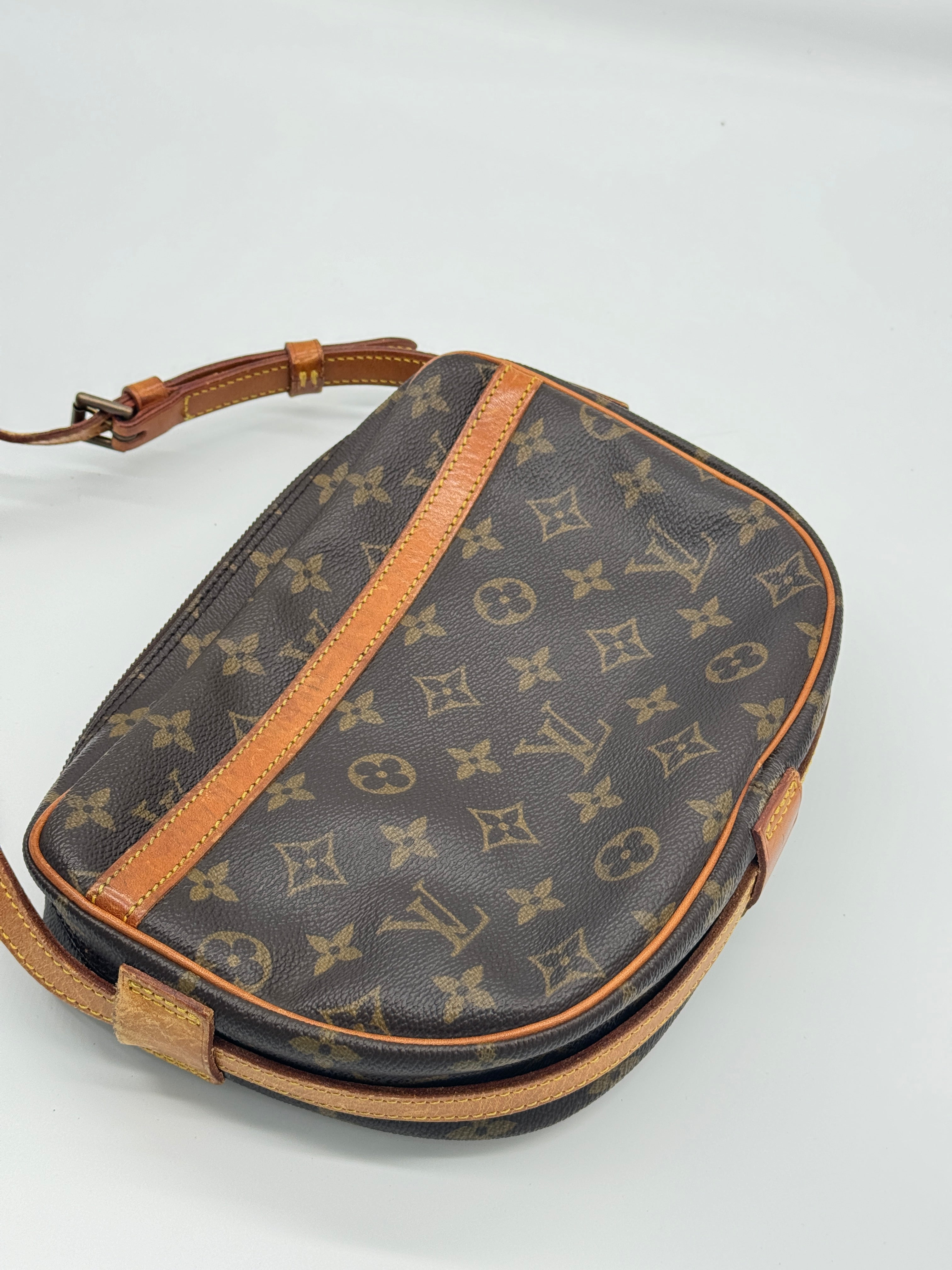 Louis Vuitton Jeune Fille MM