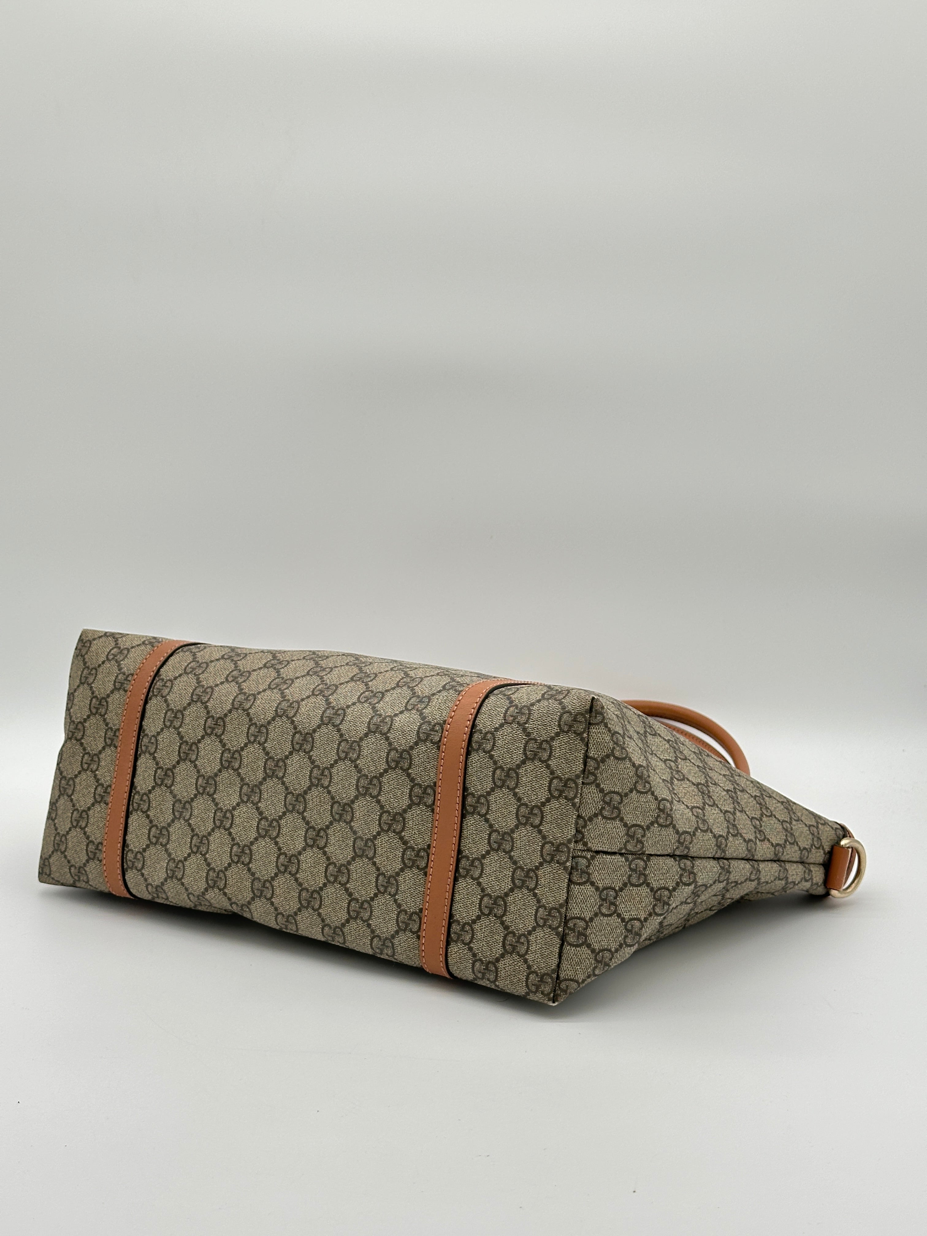 Gucci GG Supreme Tote Bag