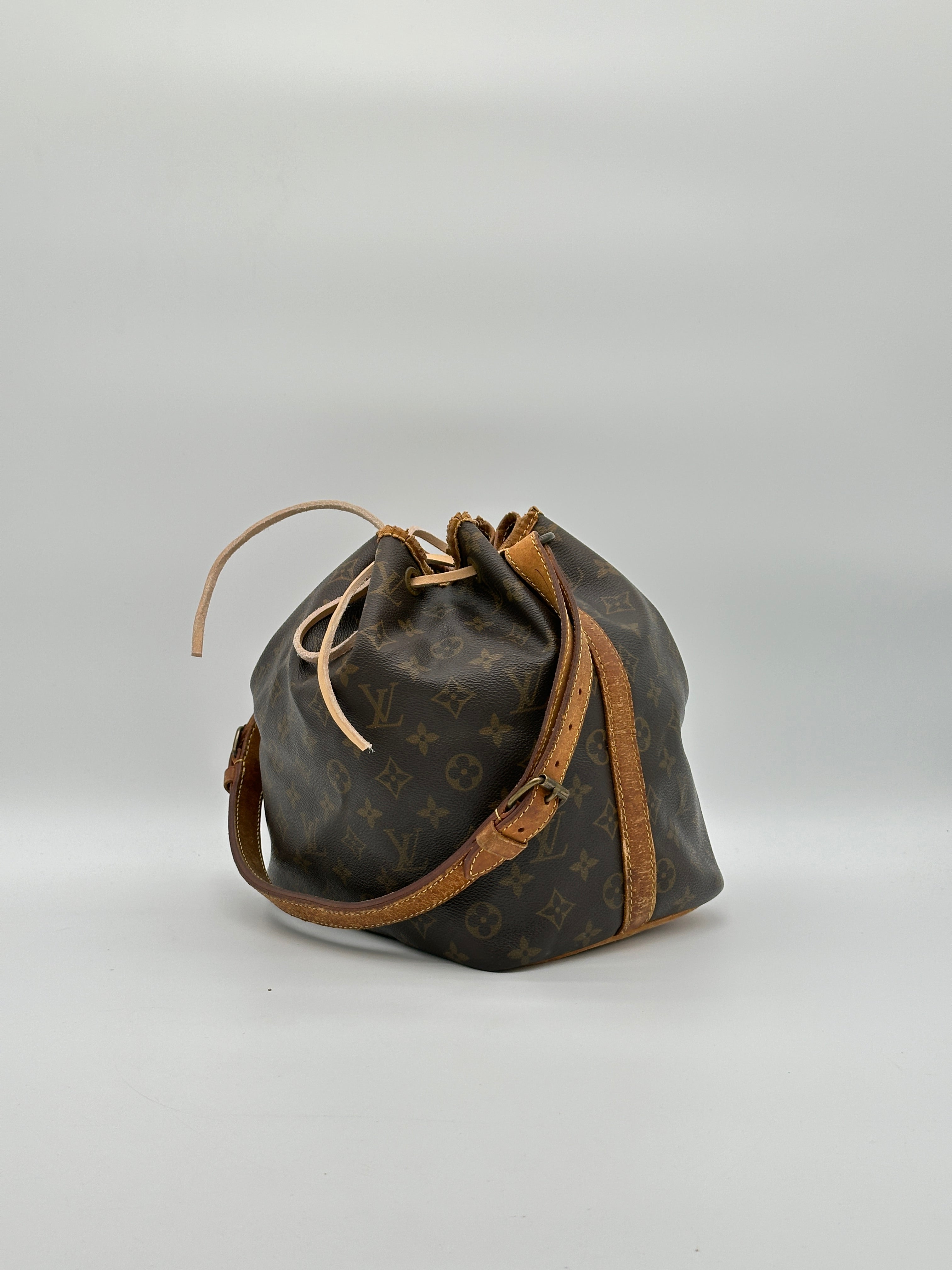 Pre-loved Louis Vuitton Petit Noé | Pepper Luxury Vintage