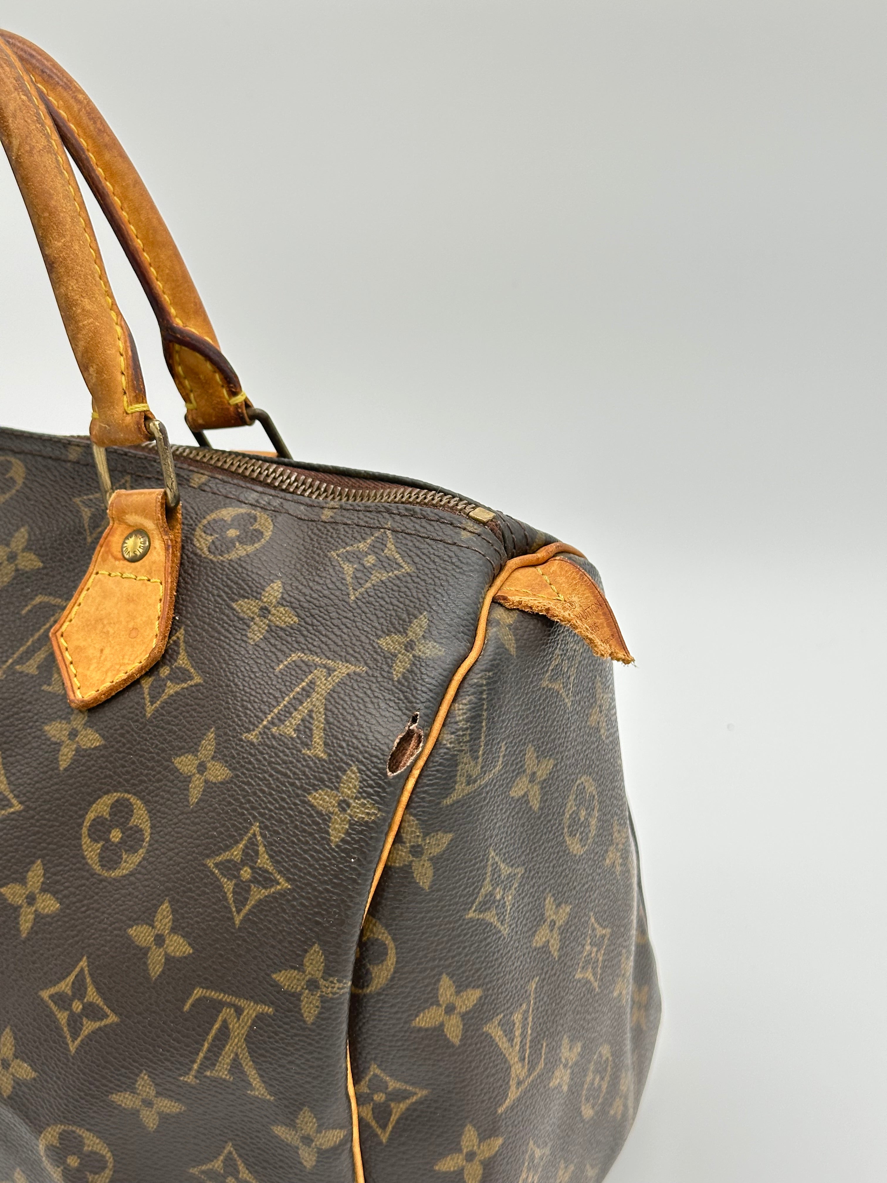 Louis Vuitton Speedy 30