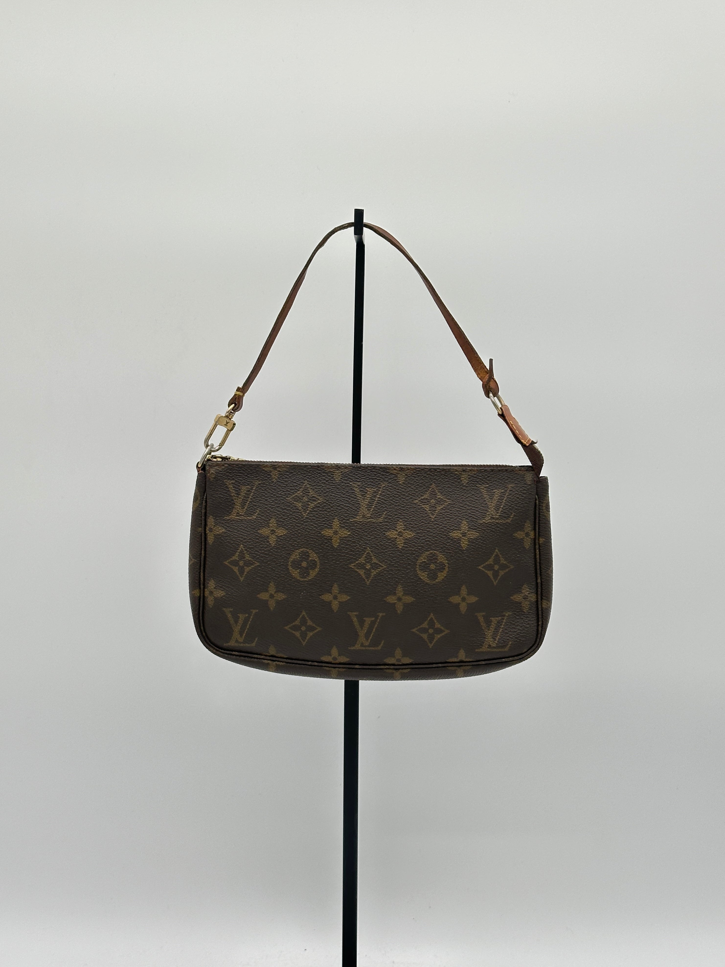 Louis Vuitton Pochette Accessoires