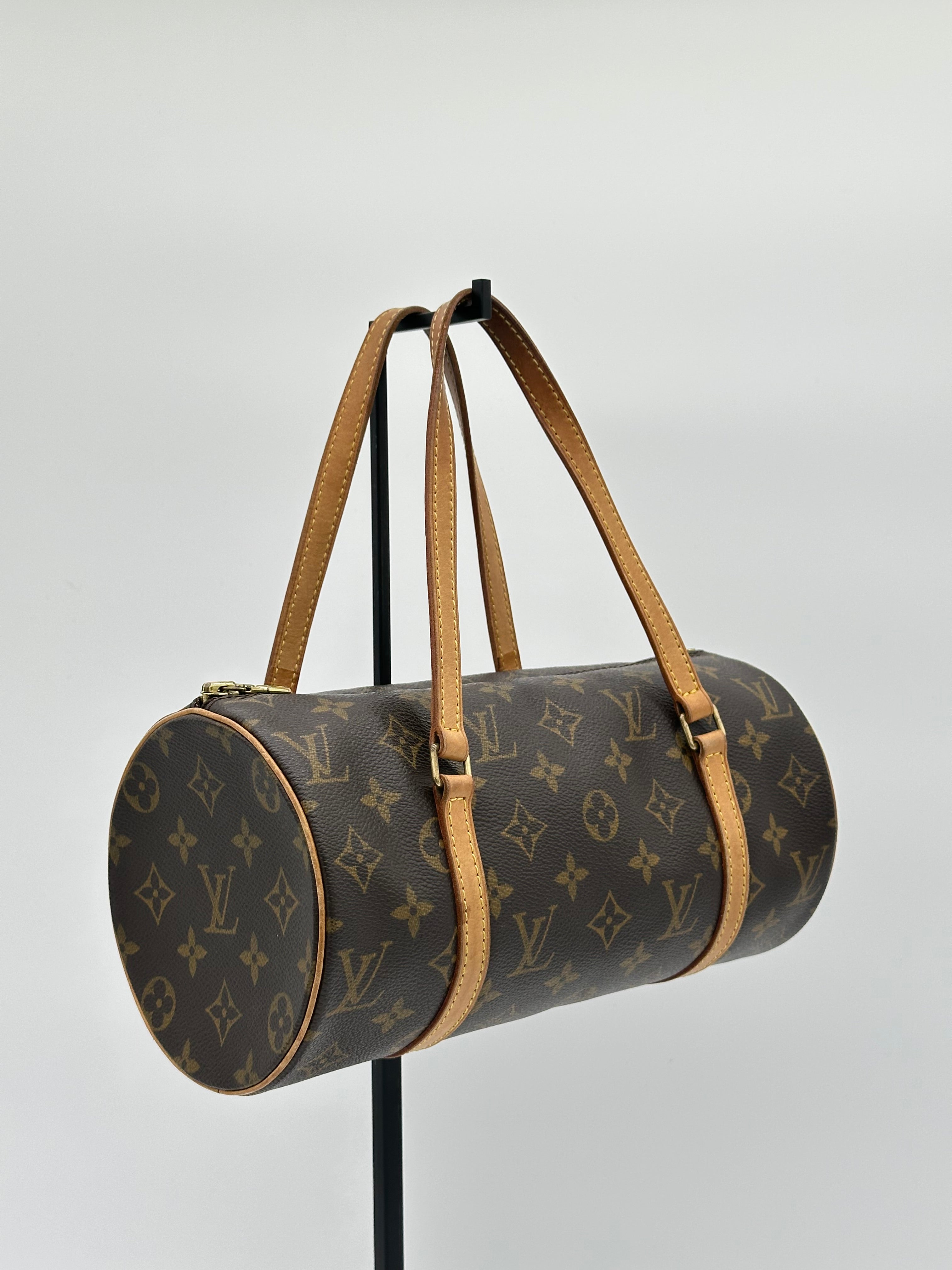 Louis Vuitton Papillon 26