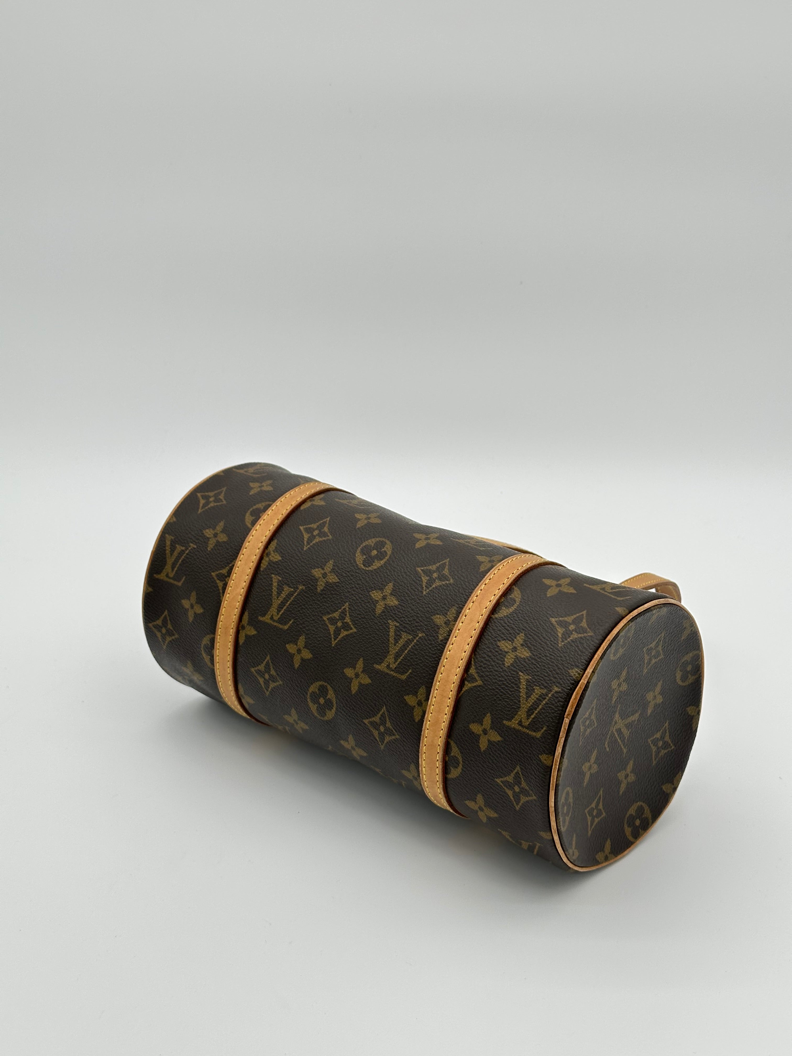Louis Vuitton Papillon 26