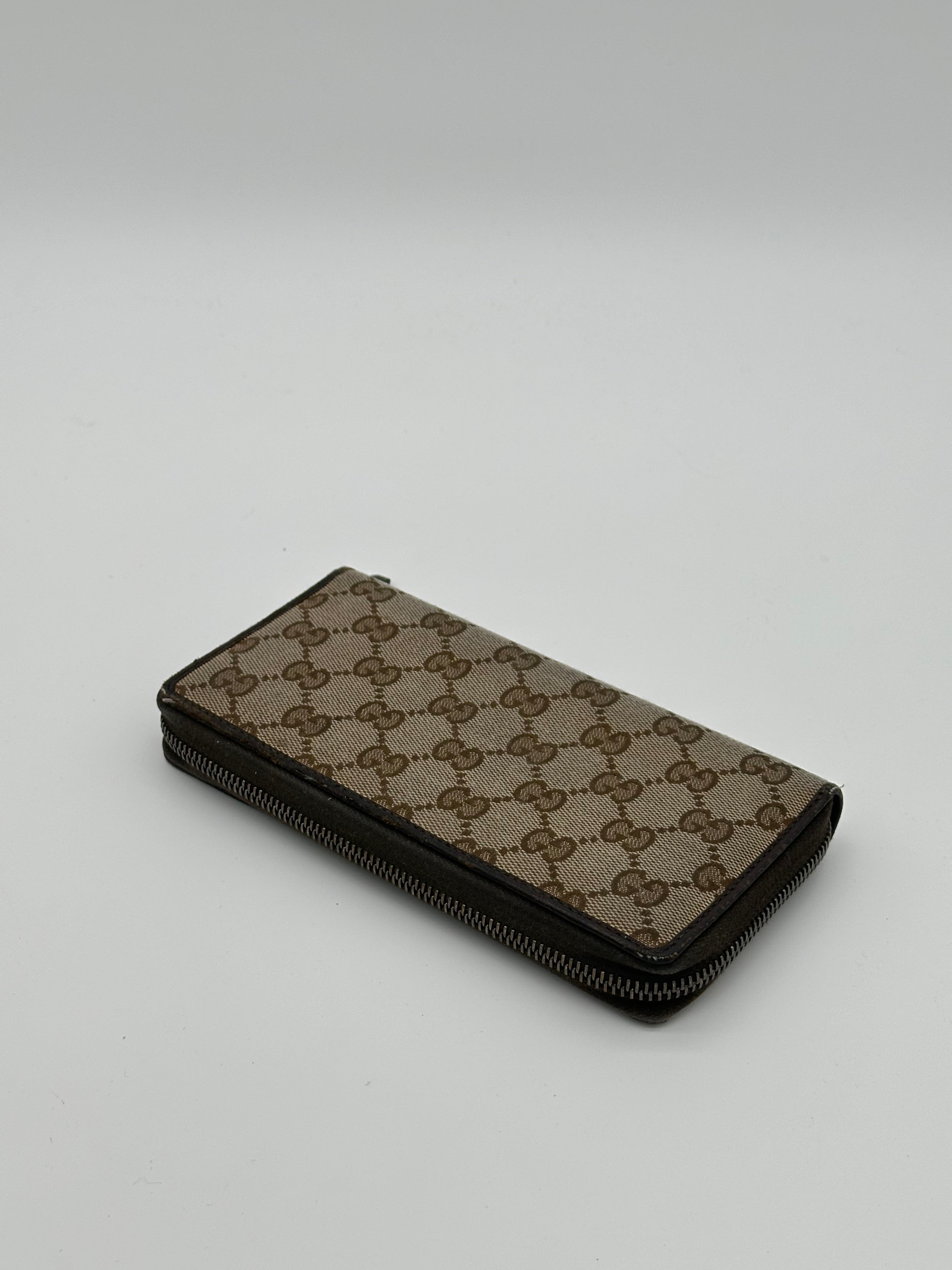 Gucci Zip Around Wallet