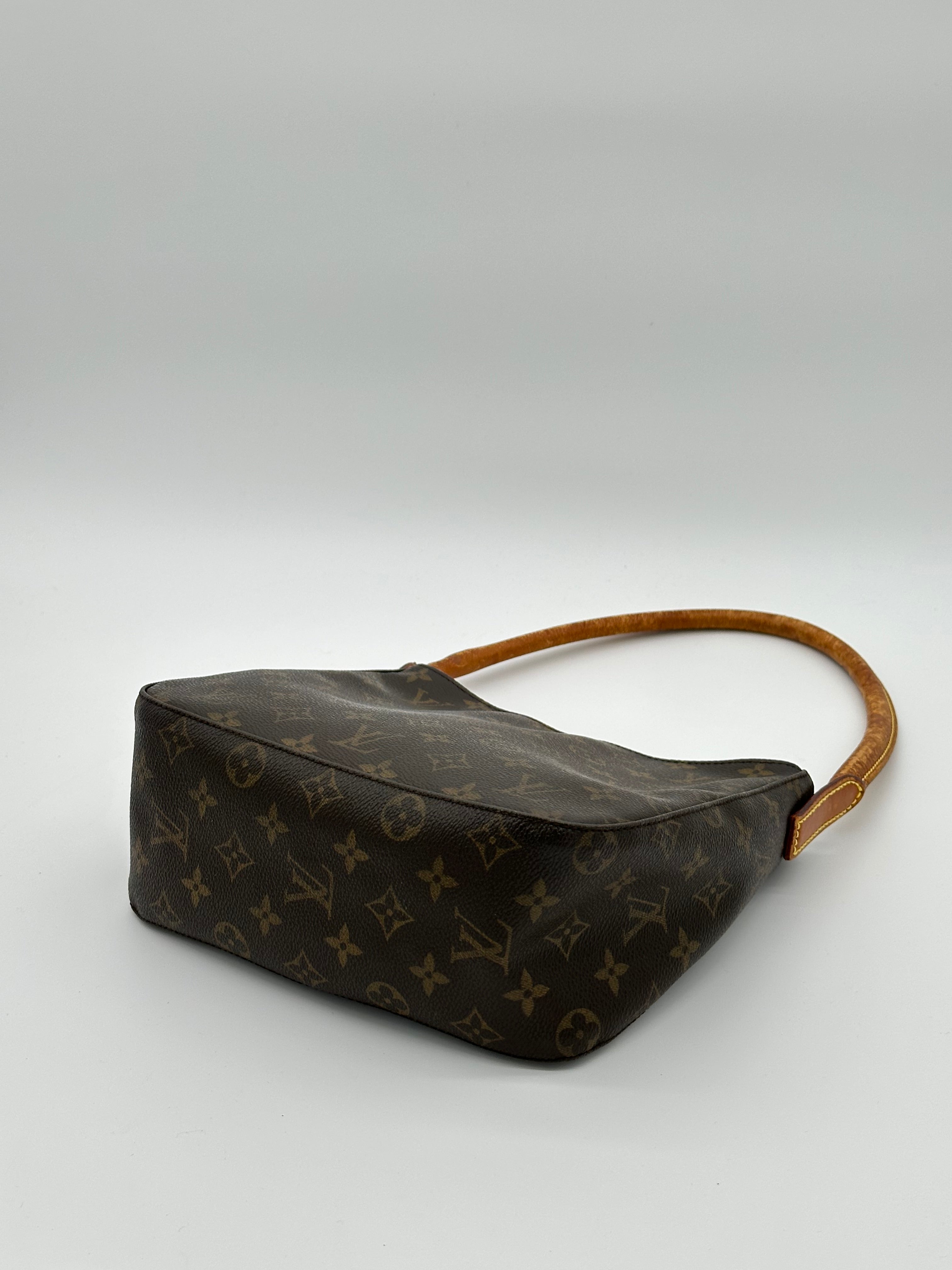 Louis Vuitton Looping MM