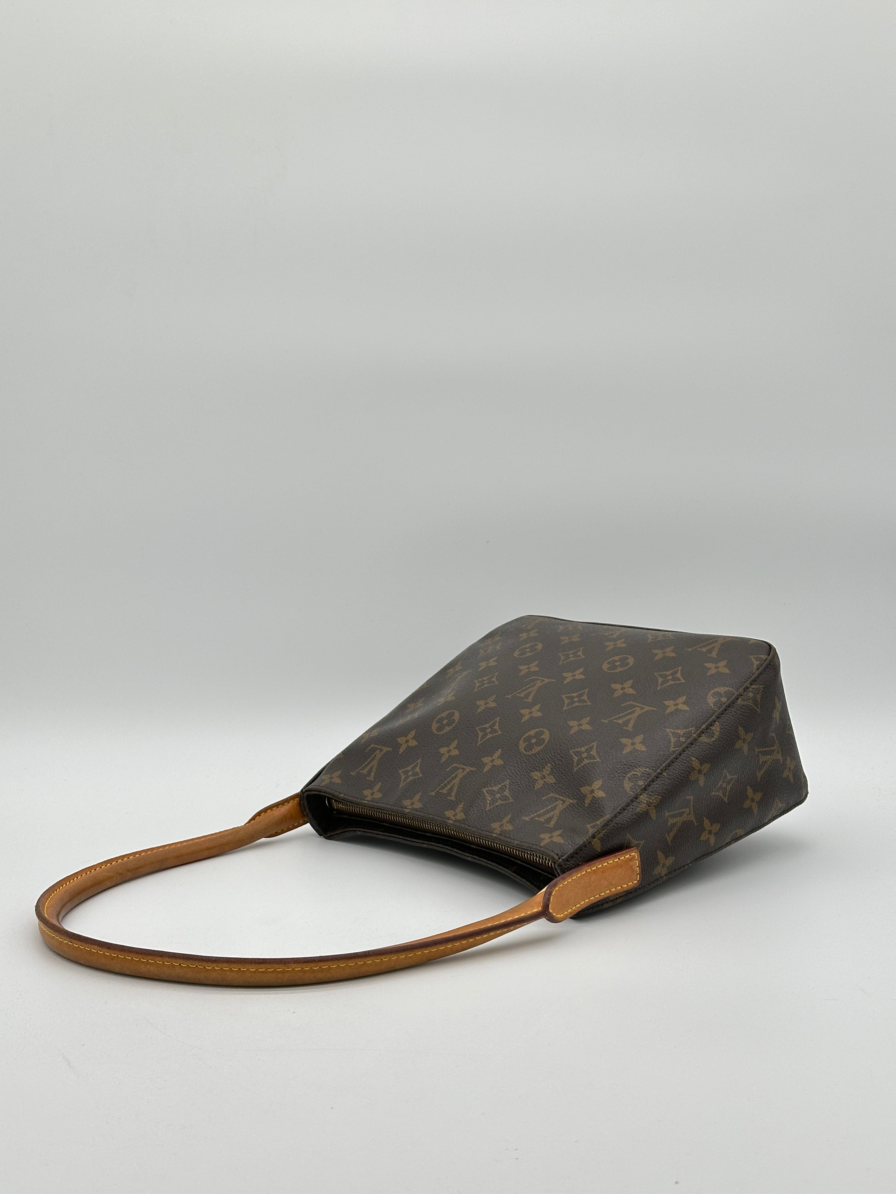 Louis Vuitton Looping MM
