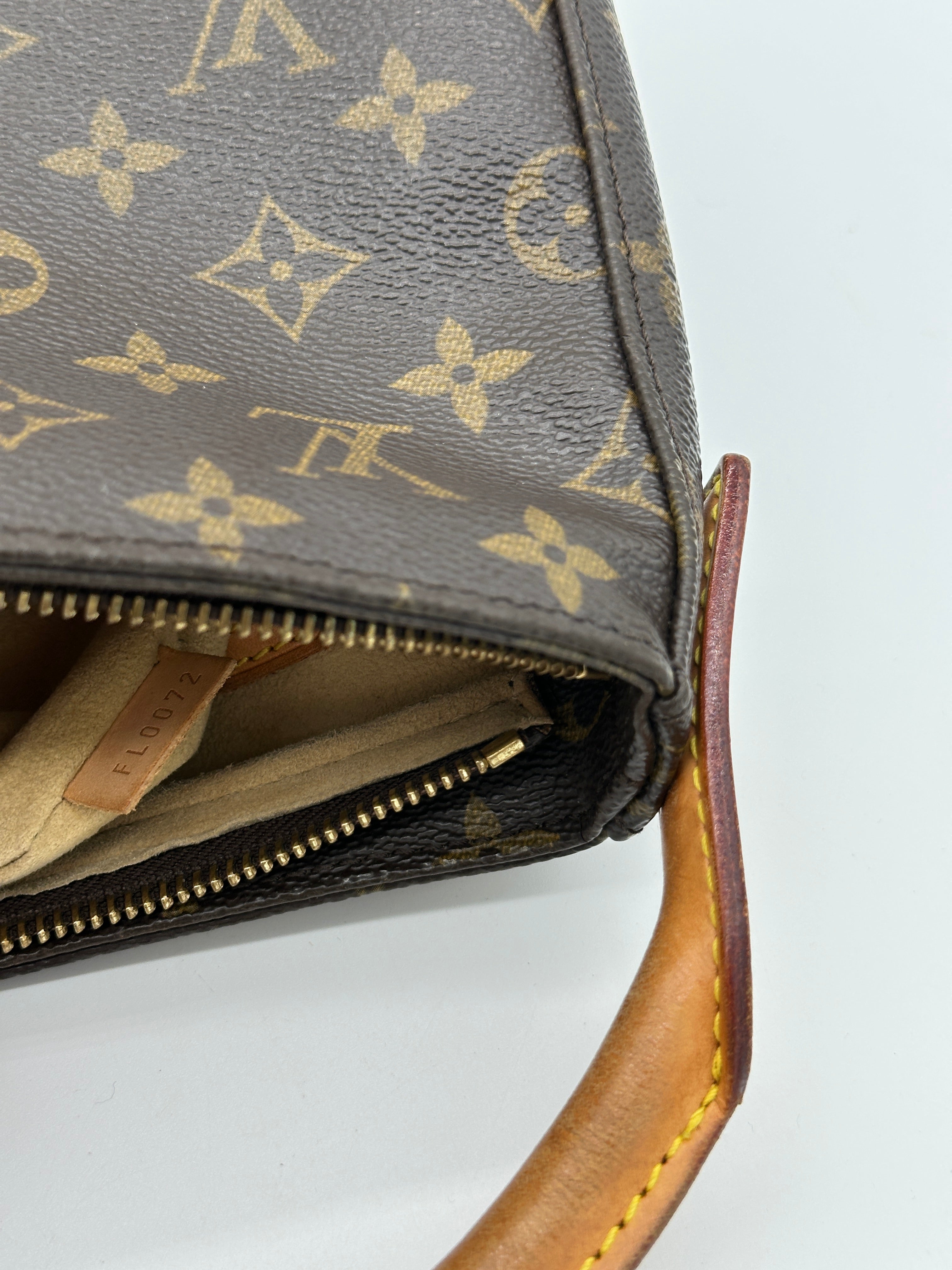 Louis Vuitton Looping MM
