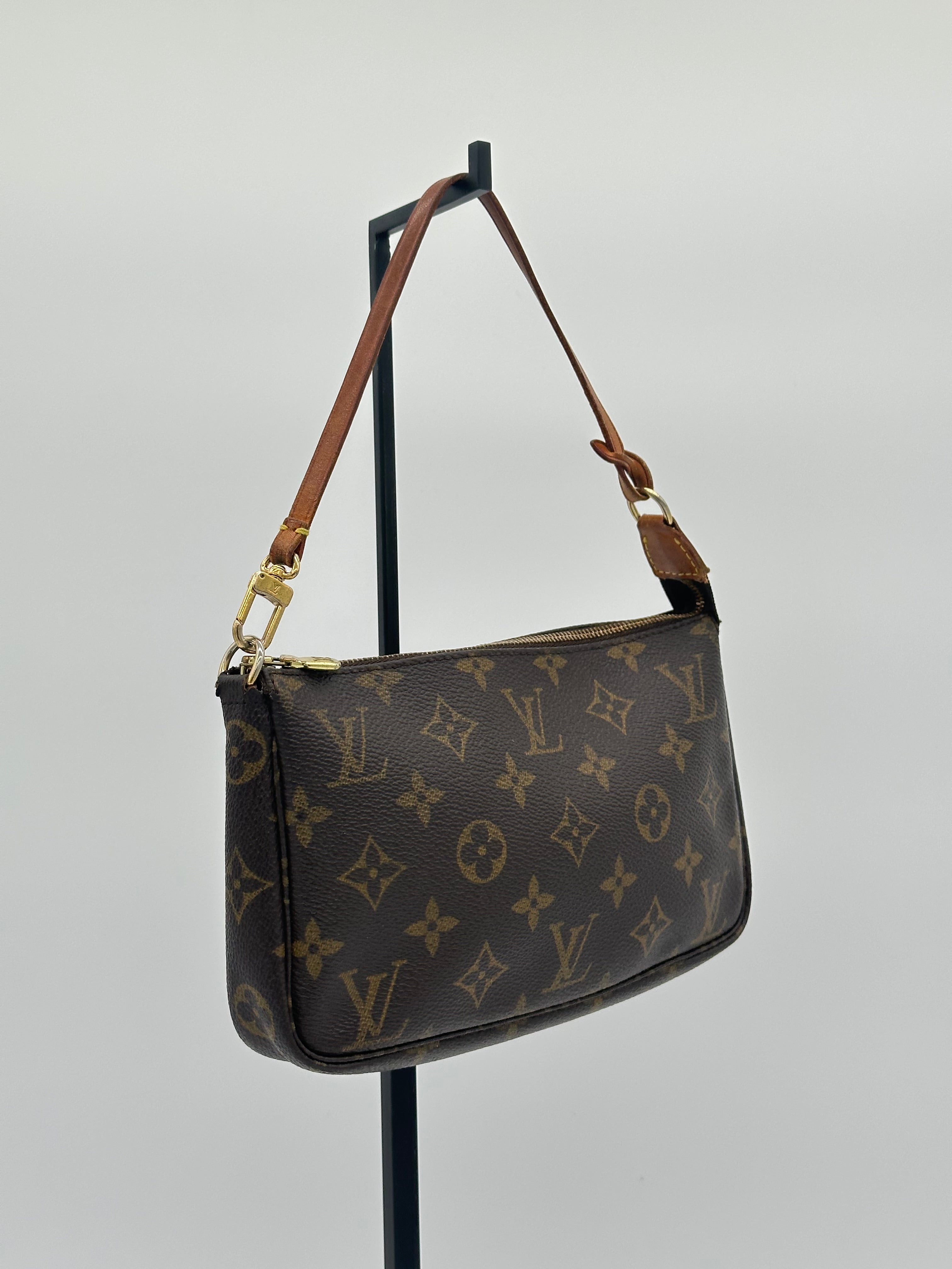 Louis Vuitton Pochette Accessoires