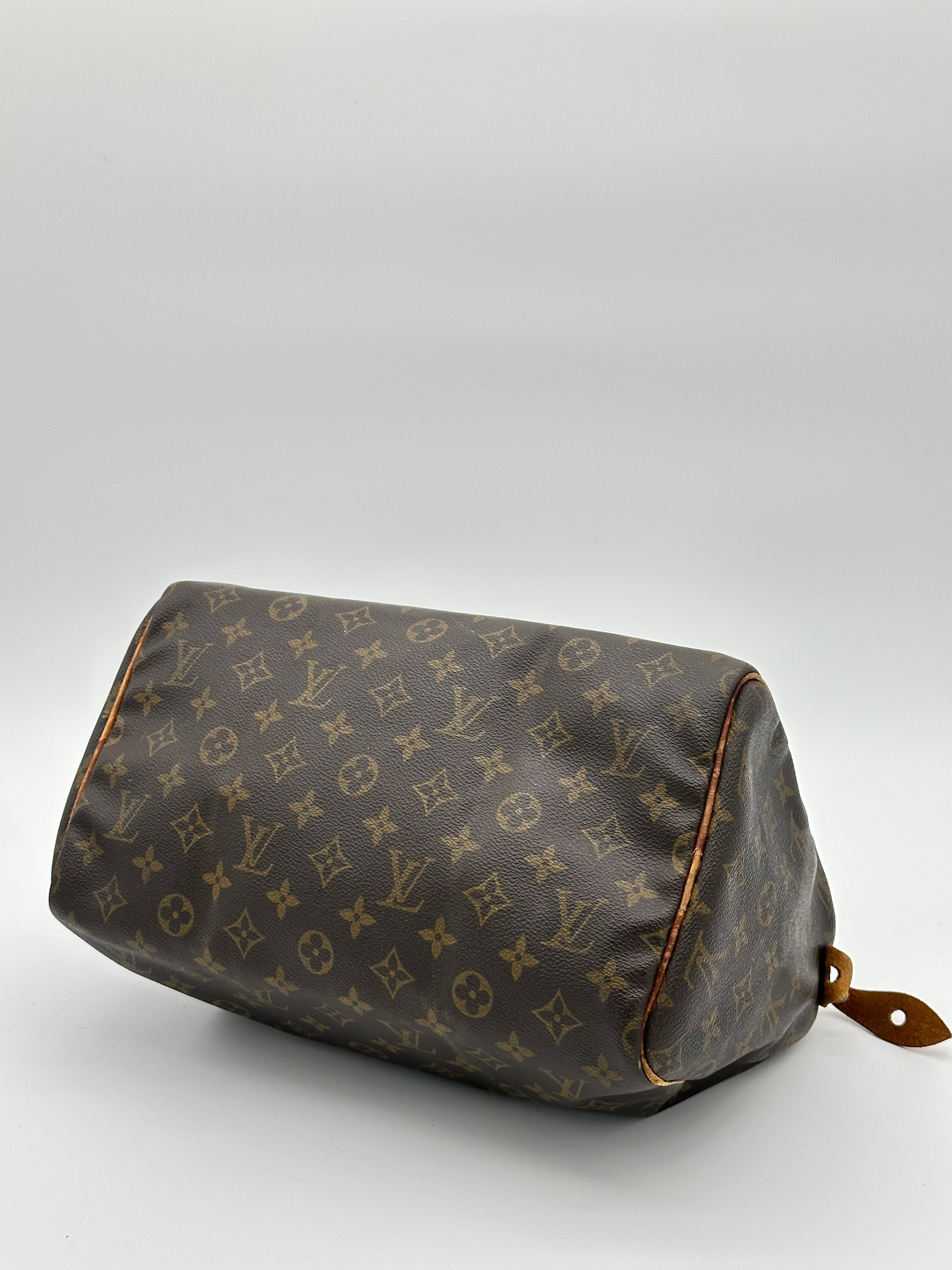 Louis Vuitton Speedy 30