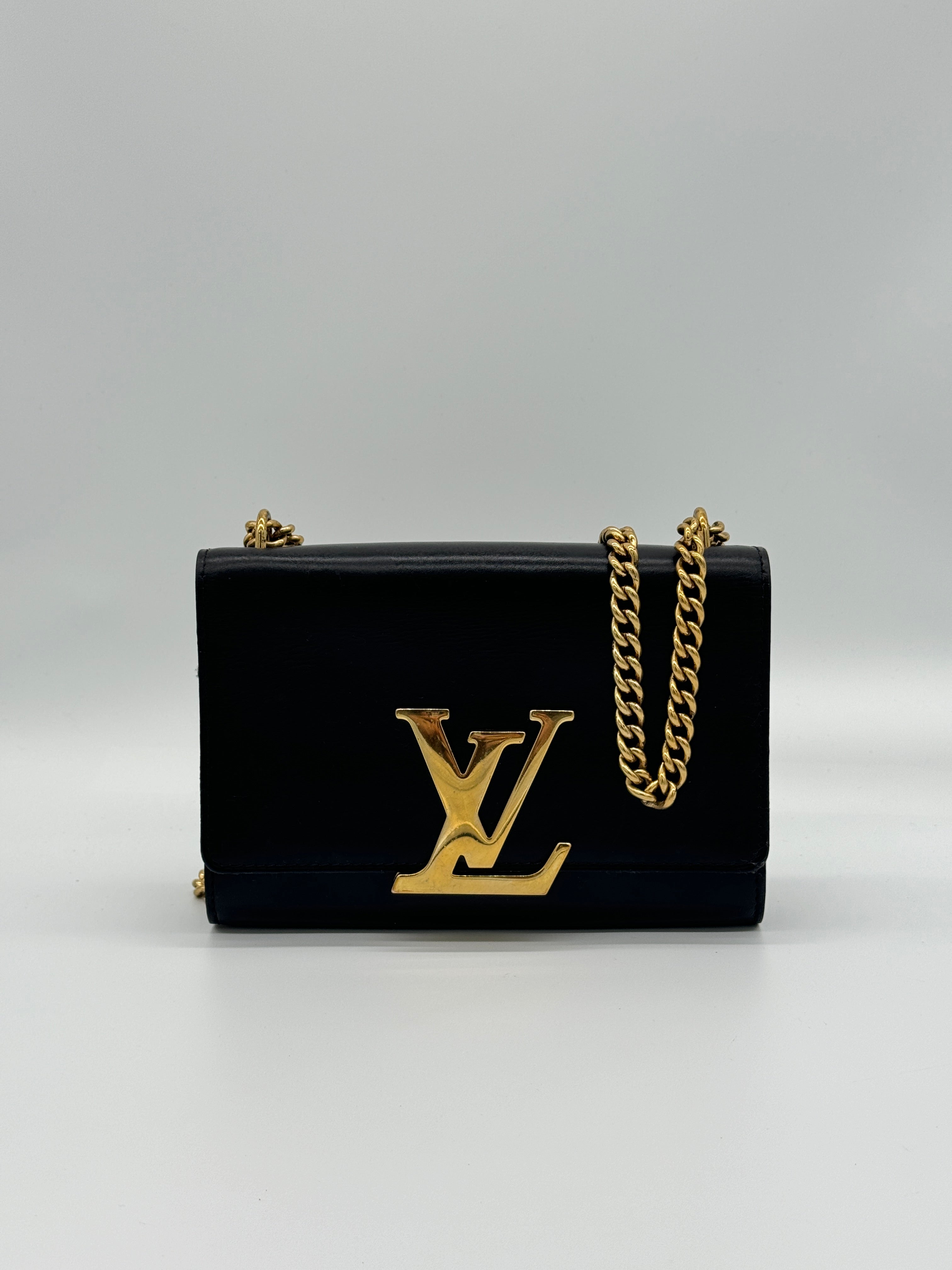 Louis Vuitton Pochette Louise MM