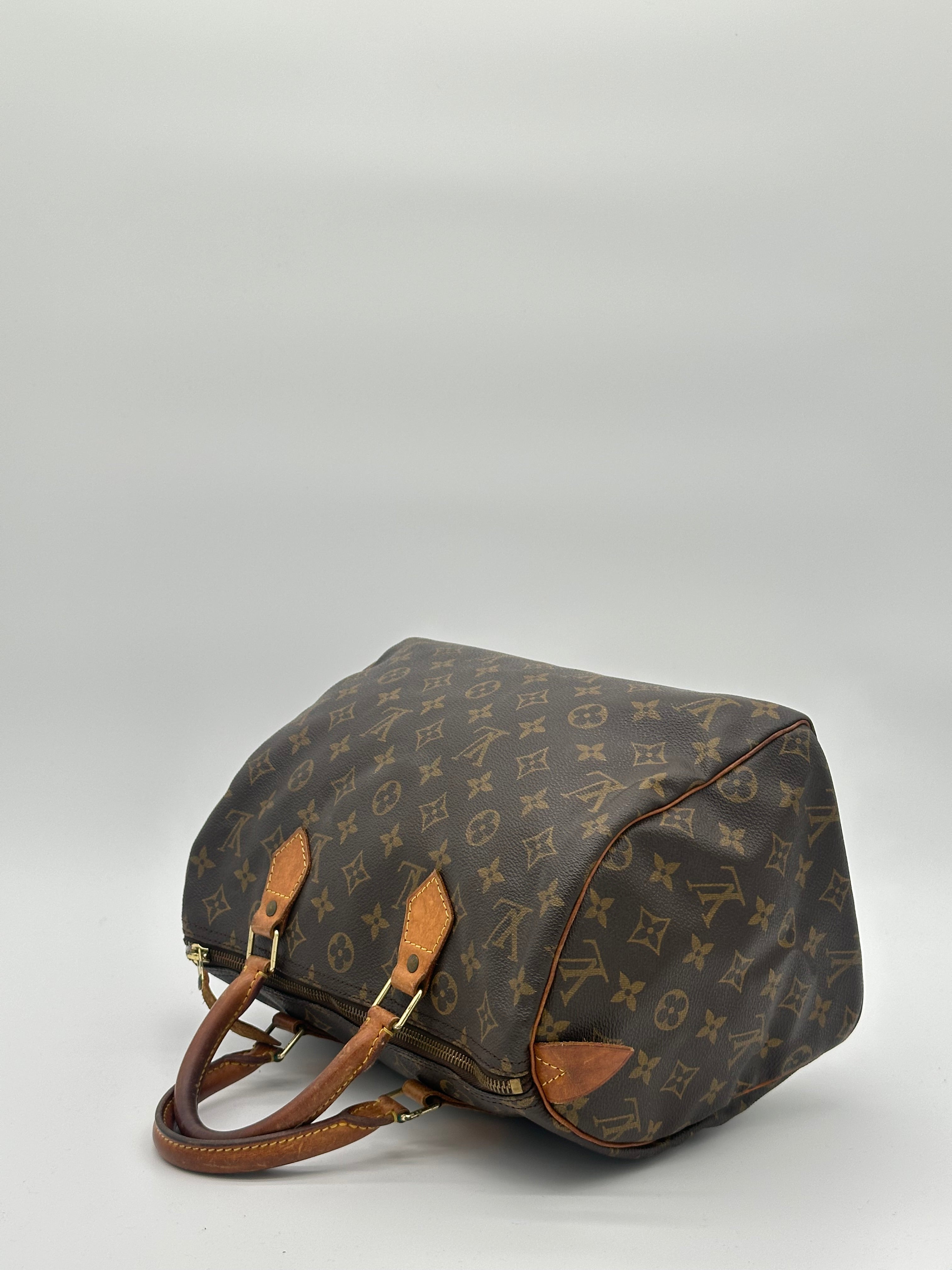 Louis Vuitton Speedy 30