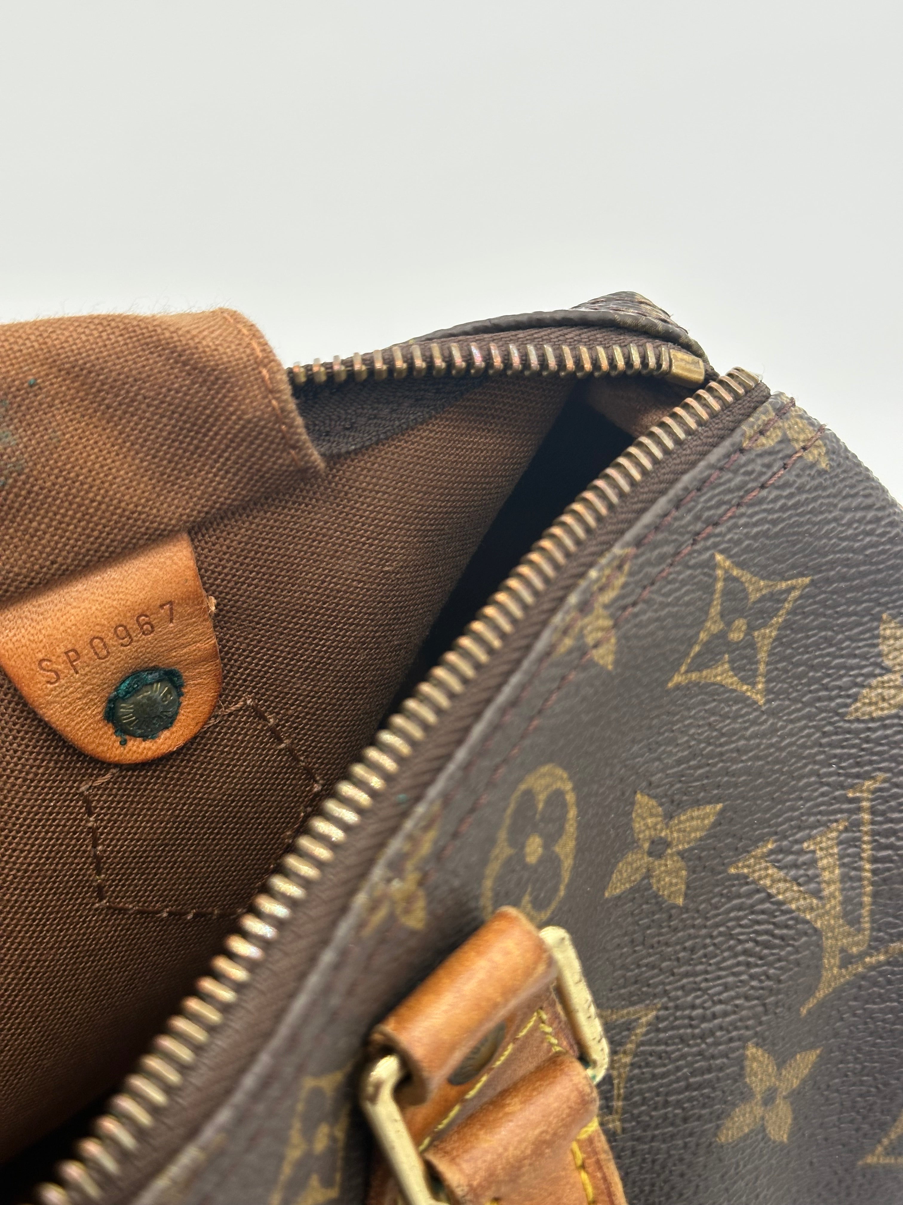 Louis Vuitton Speedy 30