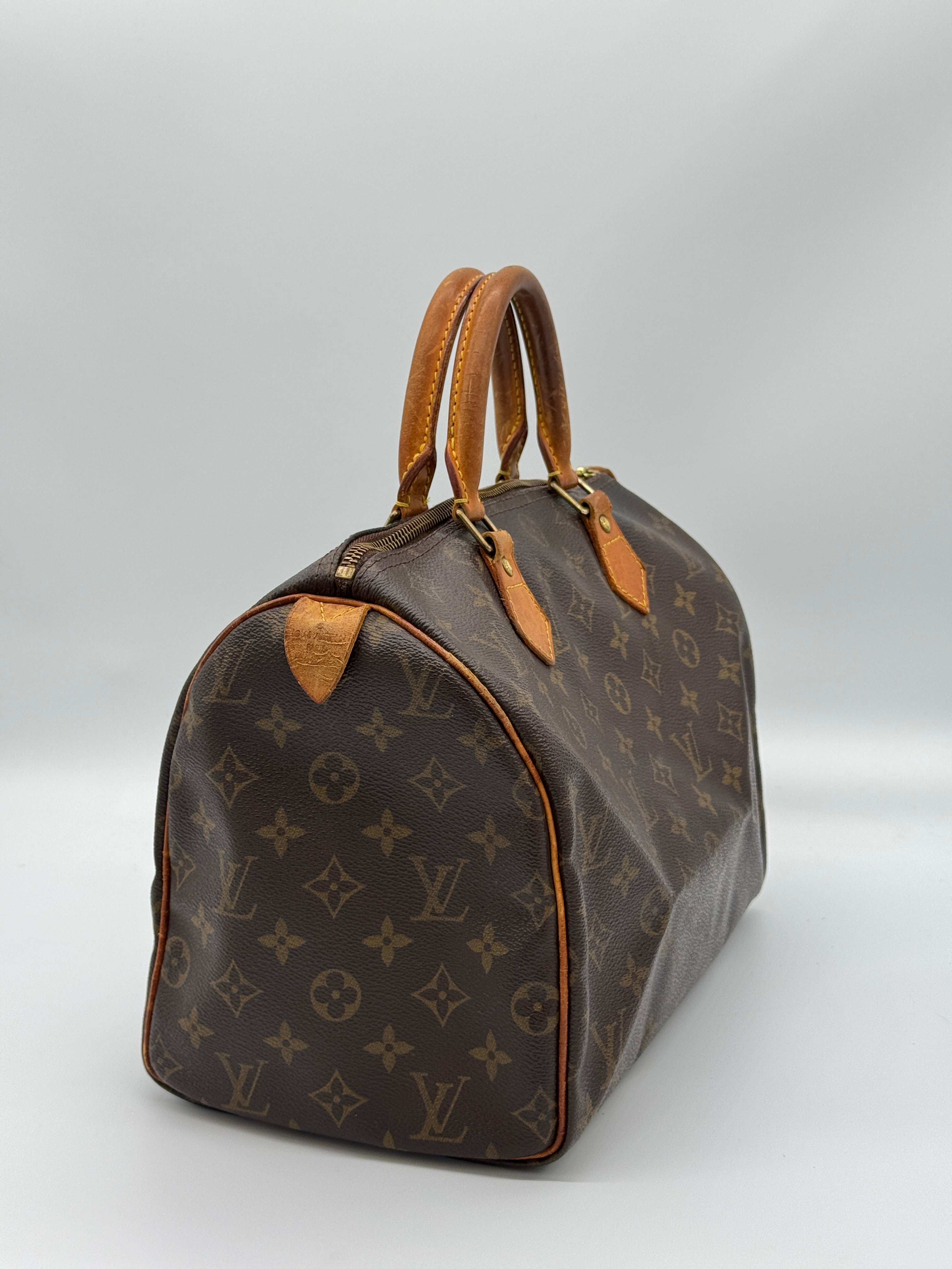 Louis Vuitton Speedy 30