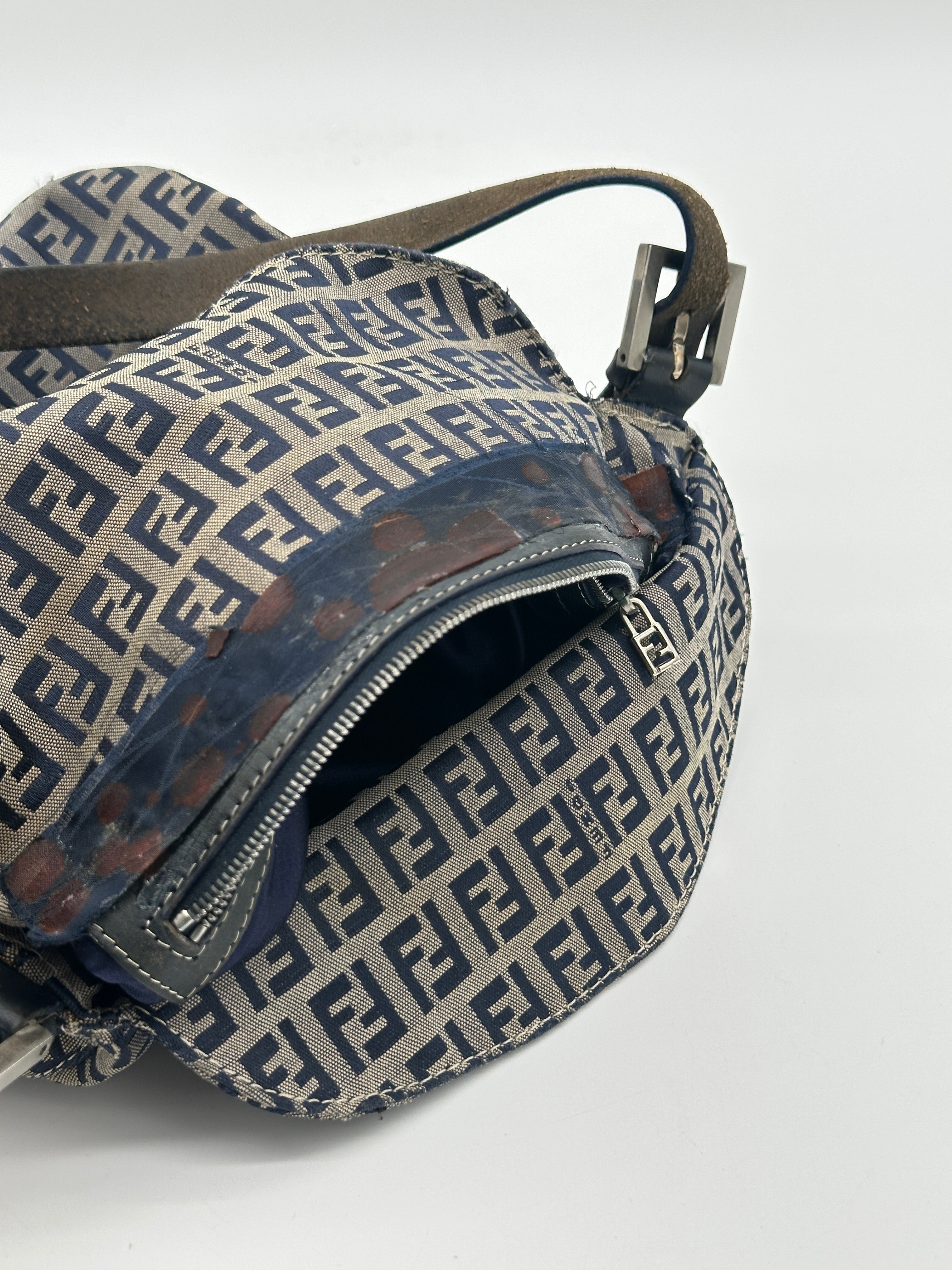 Pre-loved Fendi Mamma Baguette | Pepper Luxury Vintage