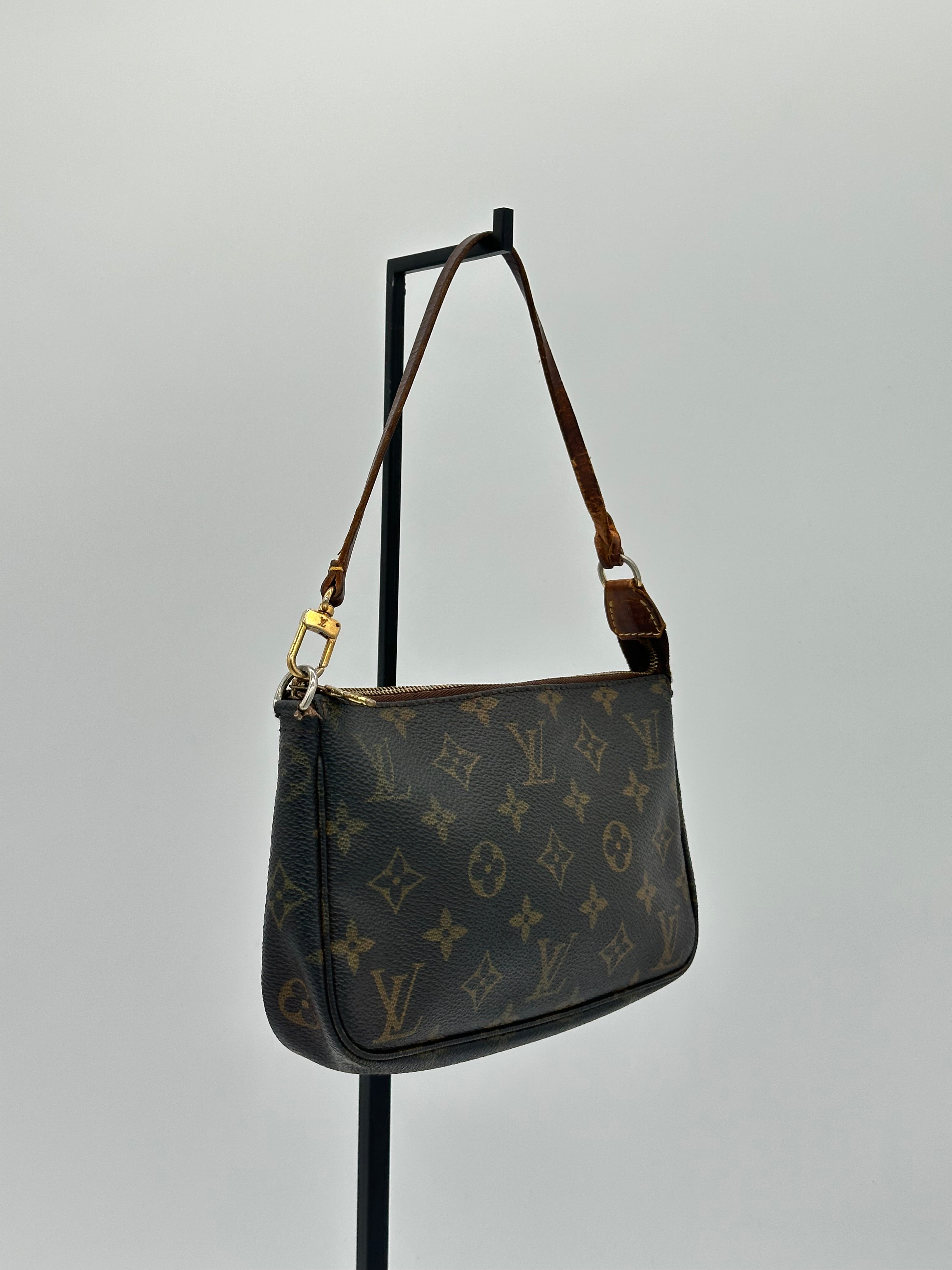 Louis Vuitton Pochette Accessoires