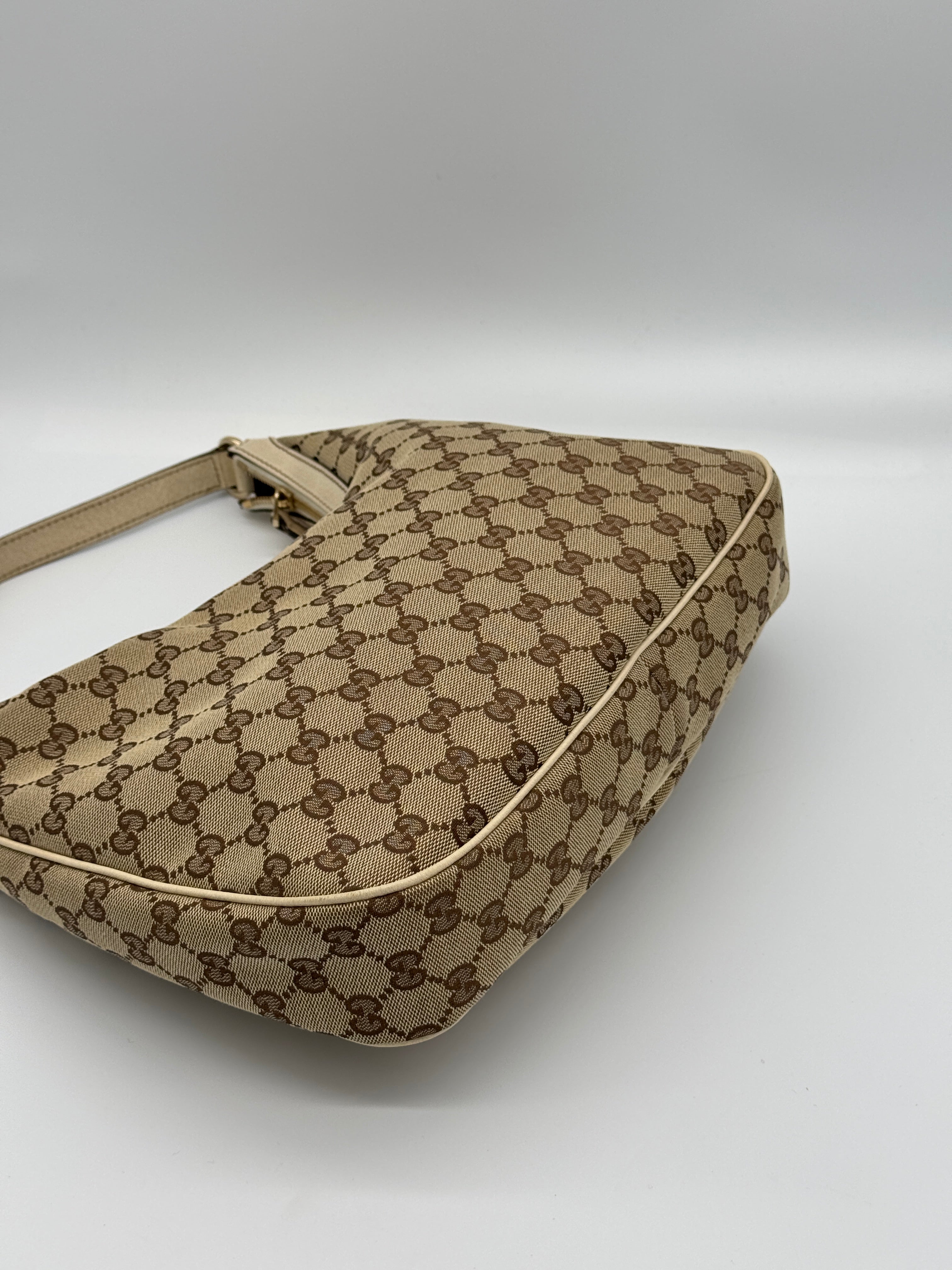 Gucci Charmy Hobo